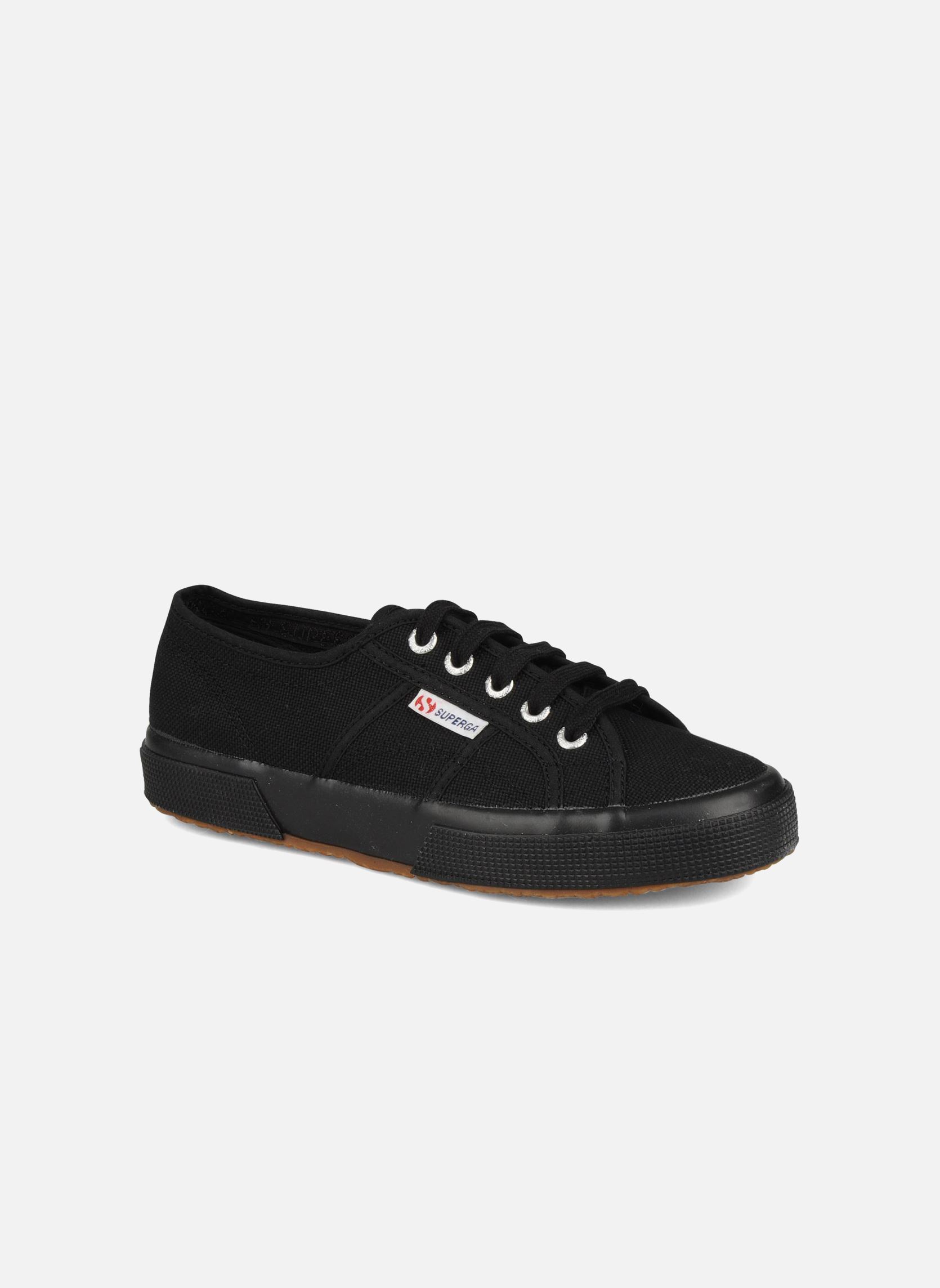 2750 Cotu W by Superga