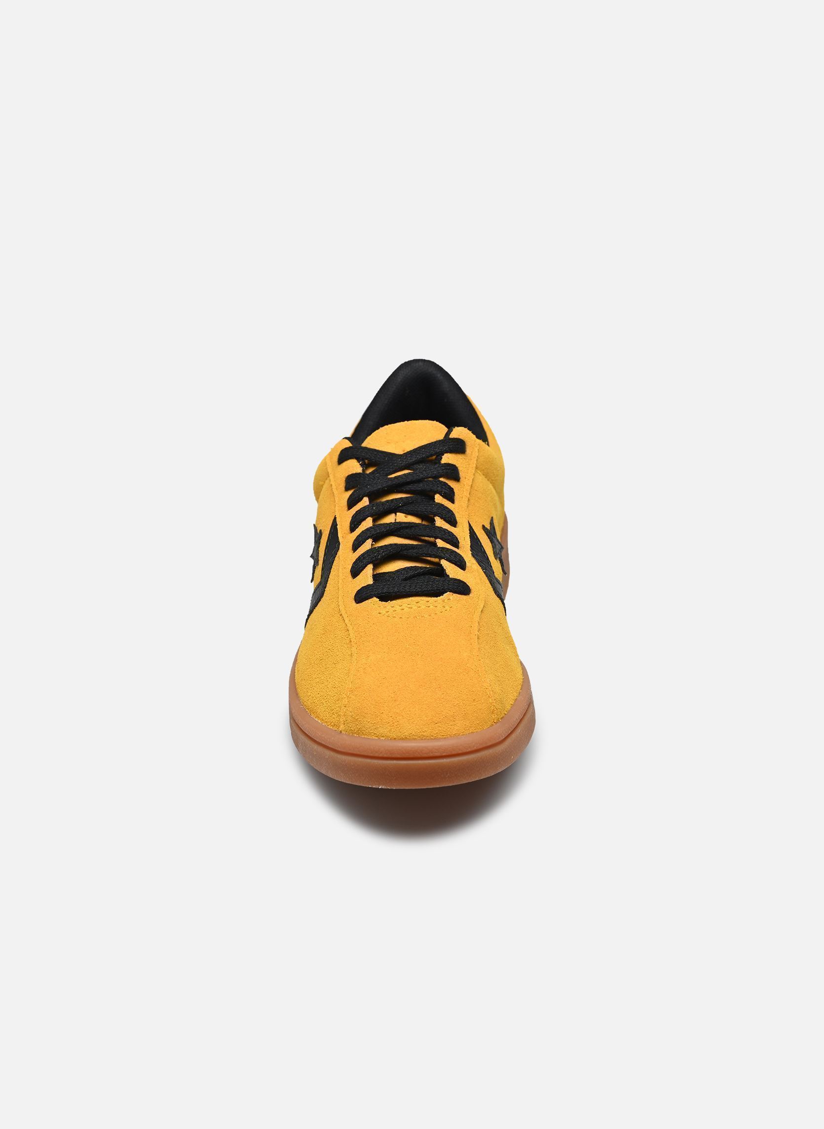 Baskets Classic trainer suede ox m homme jaune Converse Baskets Classic trainer suede ox m homme jaune YELLOW/BLACK/GUM