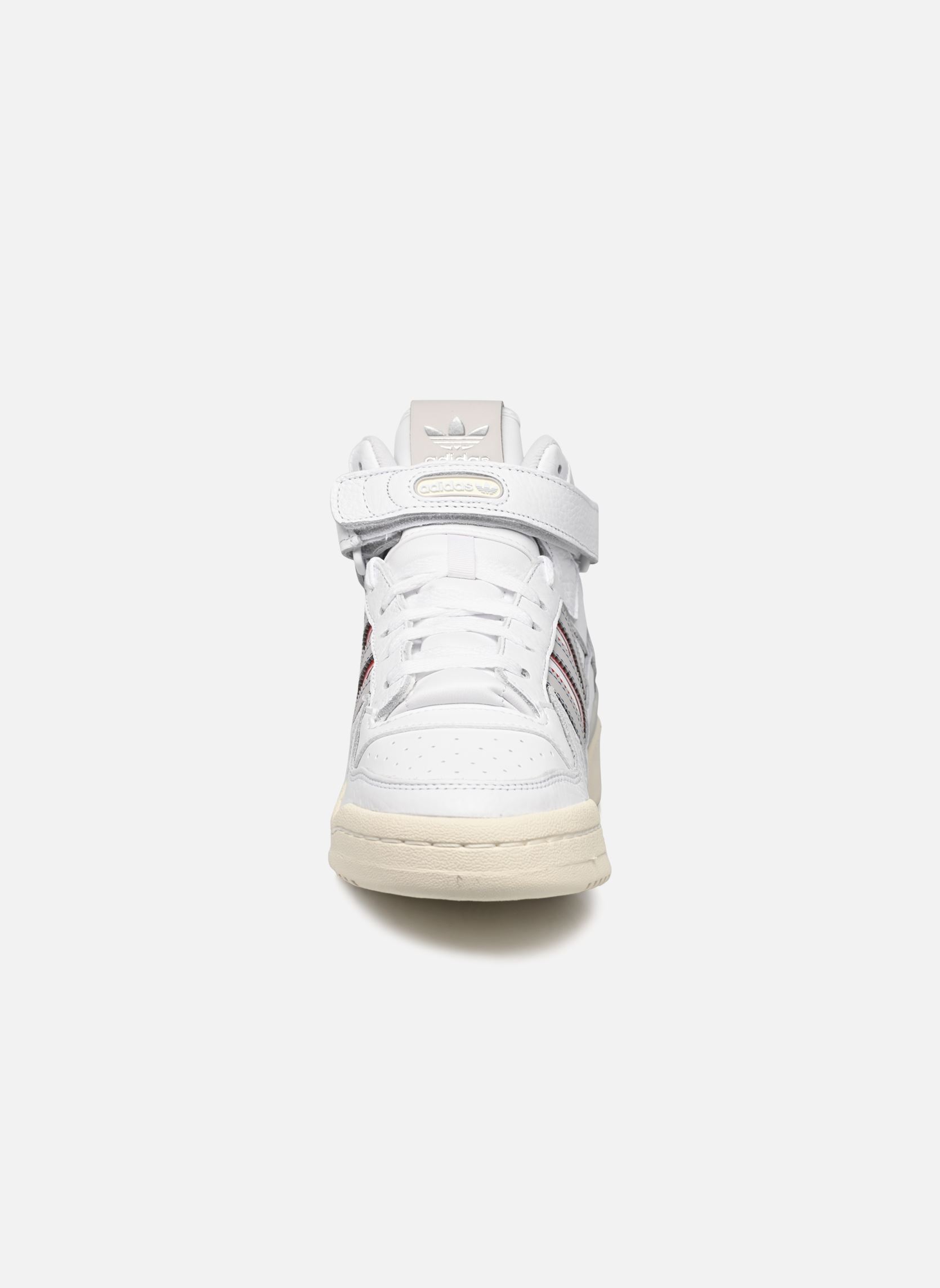 Baskets basses Forum mid homme blanc adidas originals Baskets basses Forum mid homme blanc FTWWHT/GREONE/BLUE