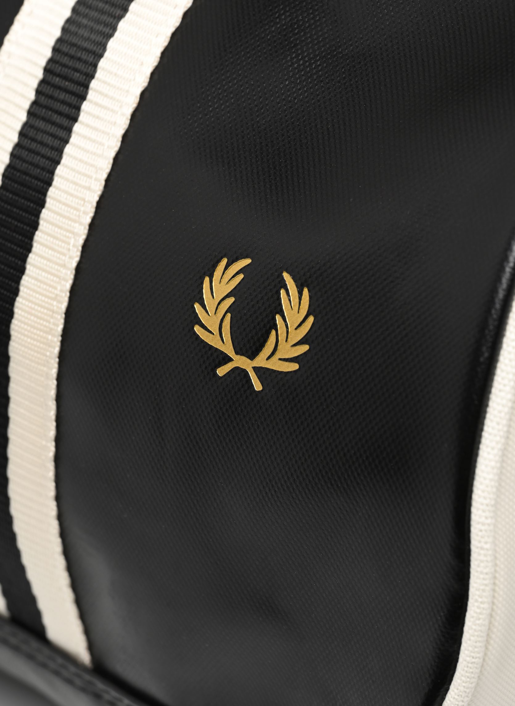 Sacs de voyage Classic Barrel Bag homme blanc Fred Perry Sacs de voyage Classic Barrel Bag homme blanc BLACK/ ECRU