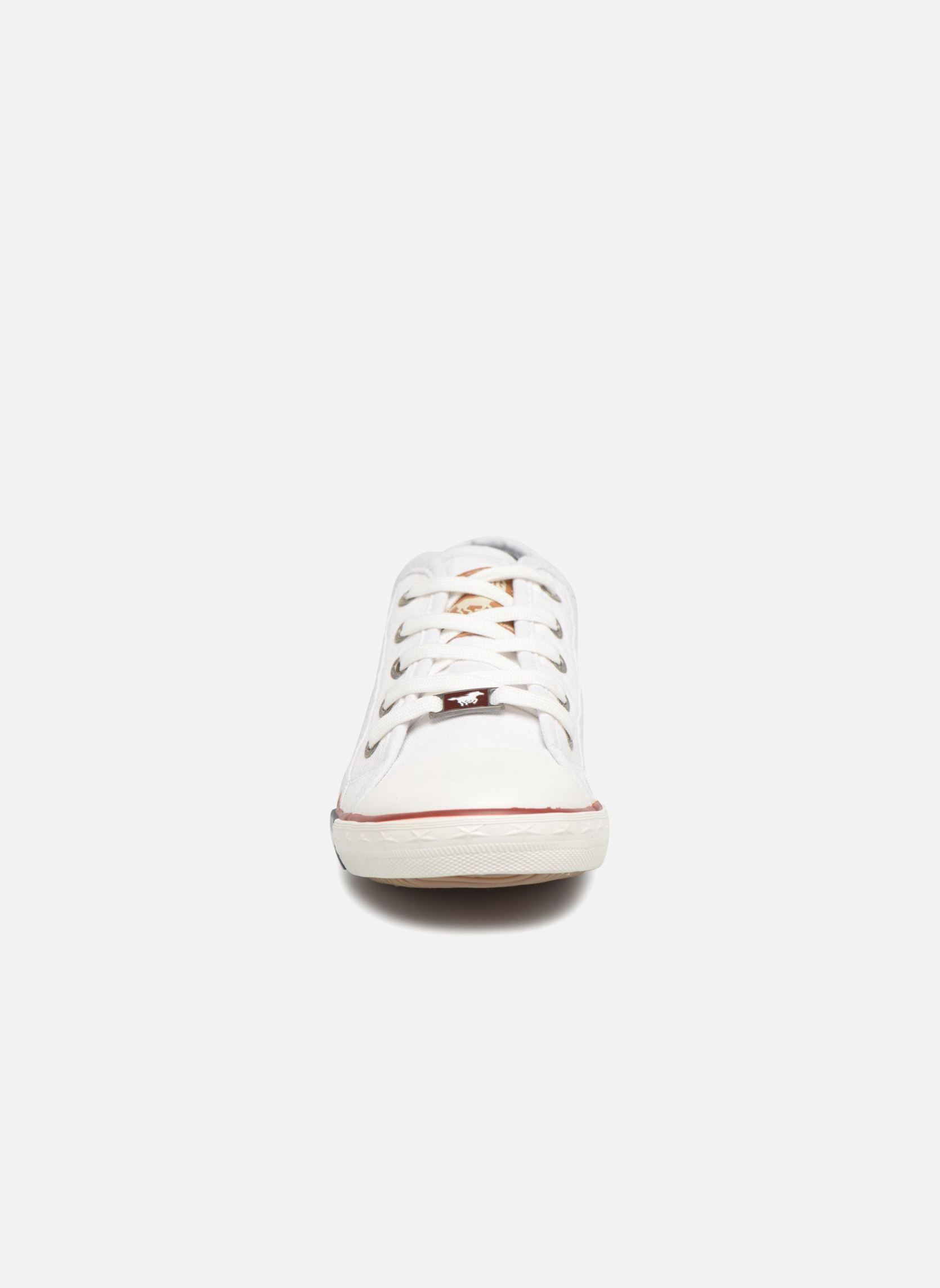 Baskets basses Flaki blanc Mustang shoes Baskets basses Flaki blanc Blanc