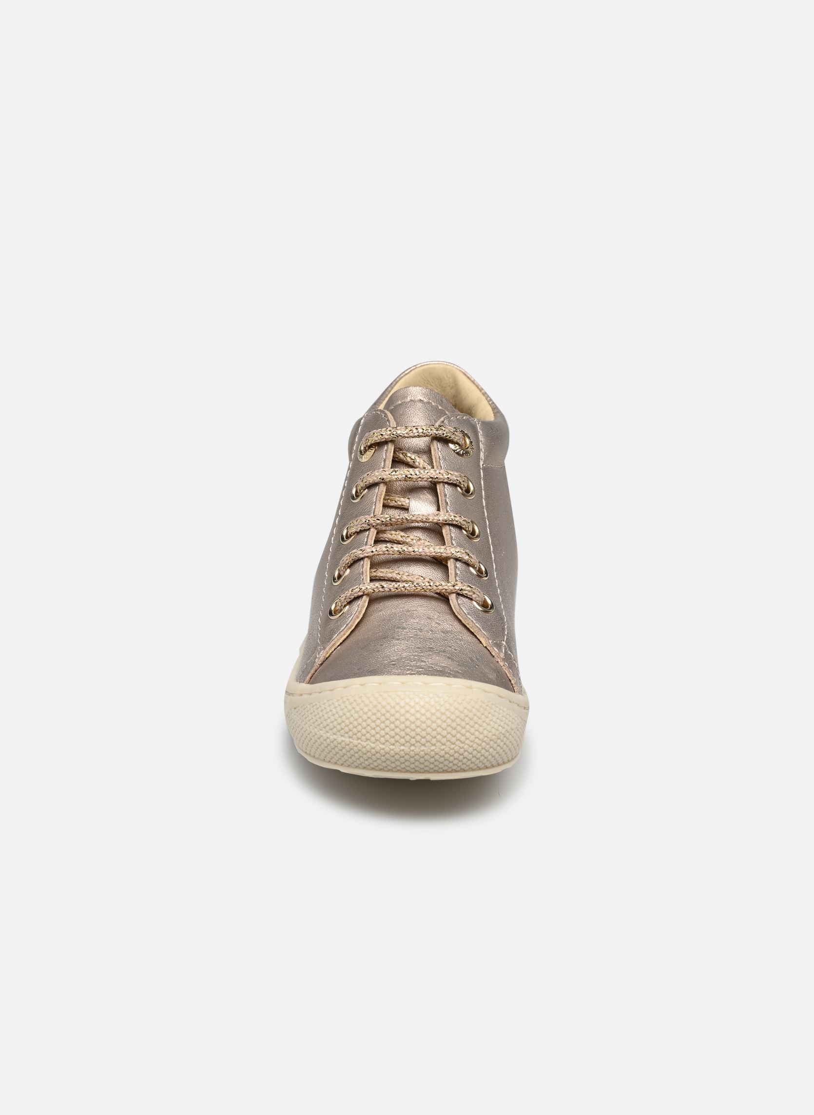 Babyschoenen Cocoon meisjes goud en brons Naturino Babyschoenen Cocoon meisjes goud en brons MET PEBBLED CIPRIA