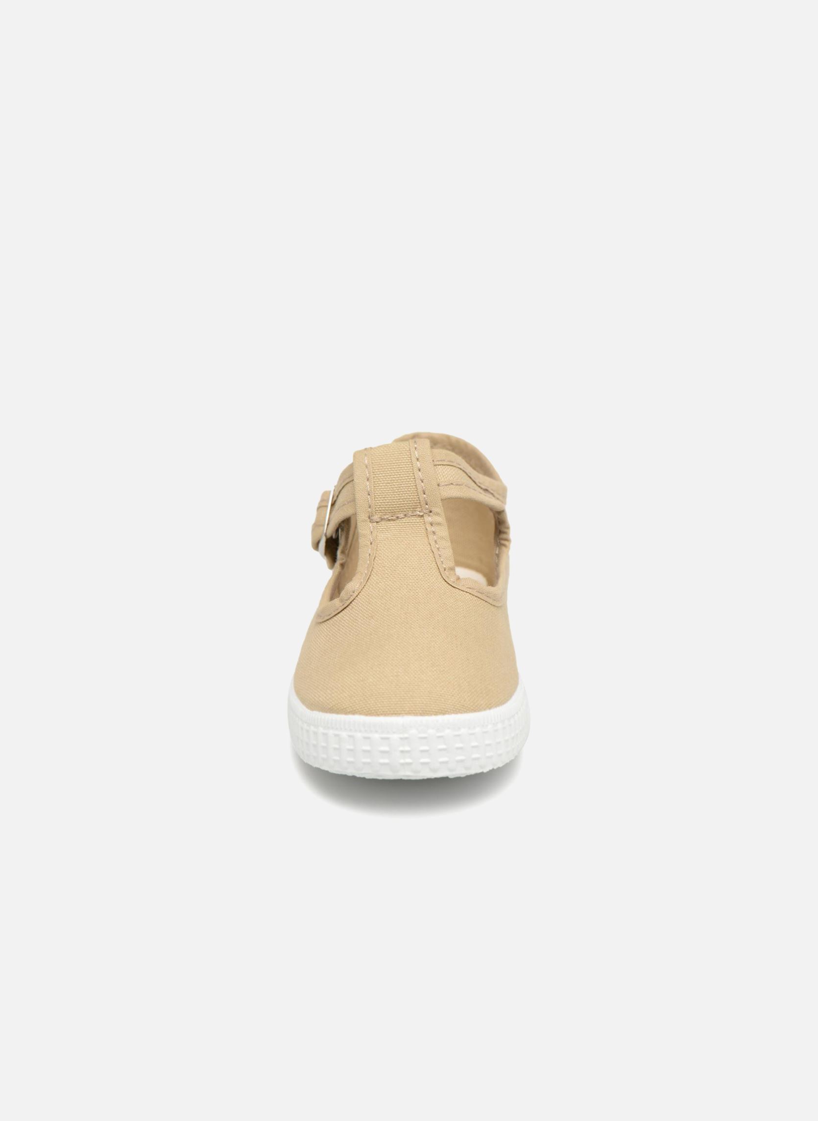 Baskets basses Foliv beige Cienta Baskets basses Foliv beige PIEDRA-00037