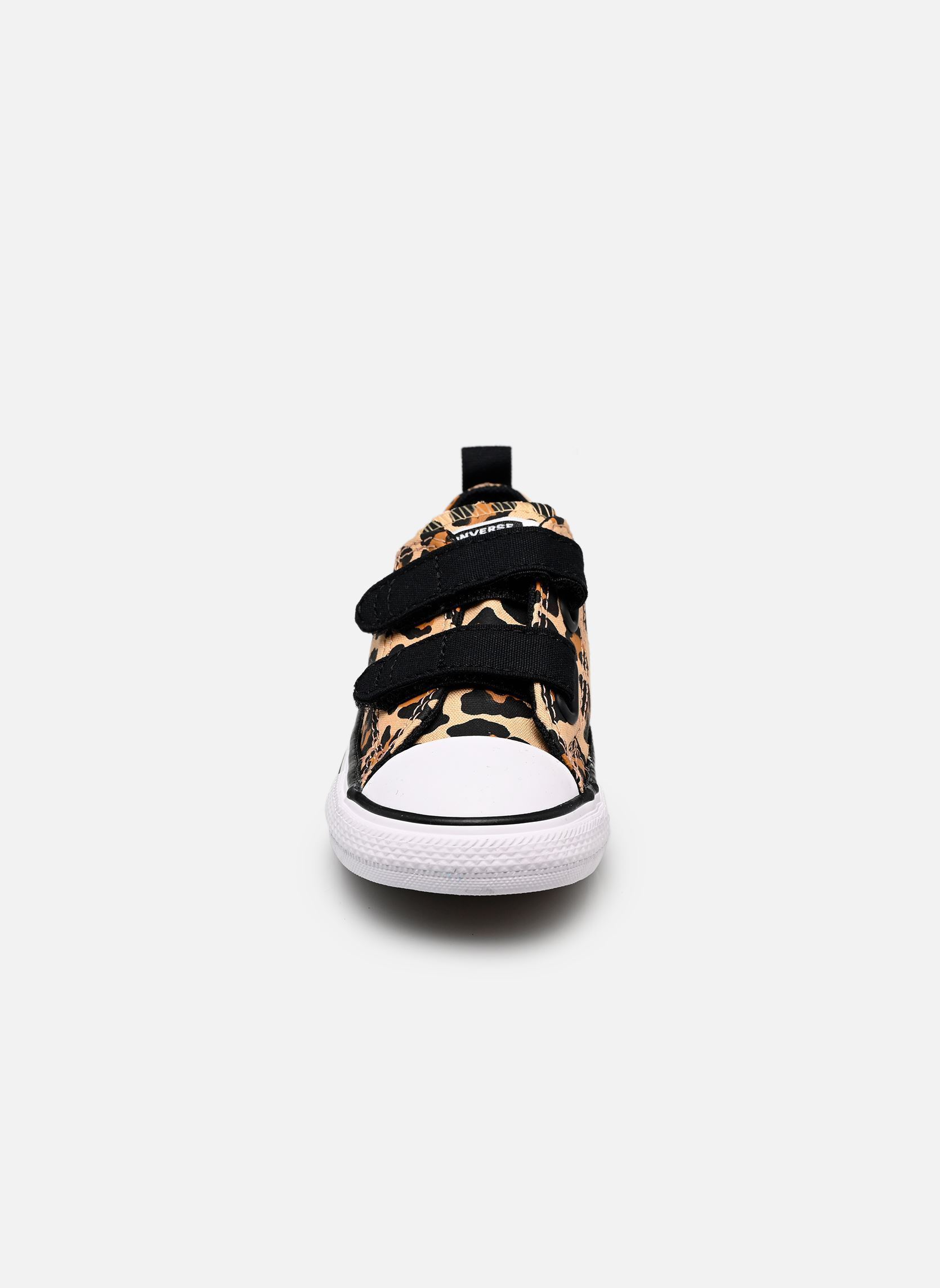 Niedrige Sneaker Chuck Taylor All Star 2V Ox braun Converse Niedrige Sneaker Chuck Taylor All Star 2V Ox braun HAY DAY/BLACK/HONEY STICK