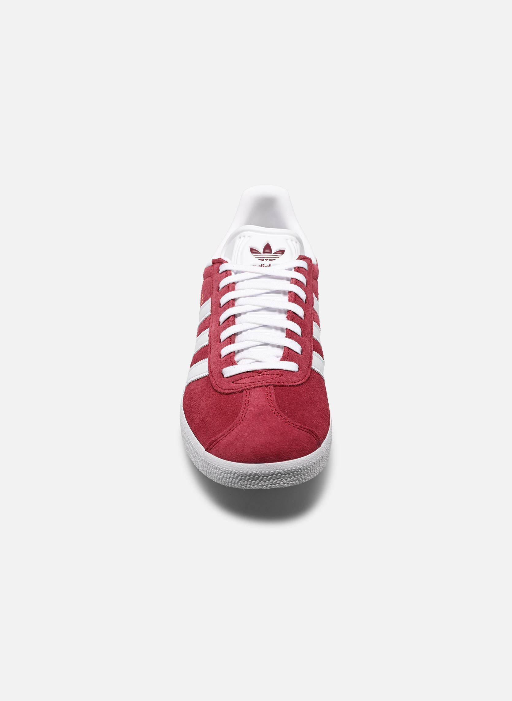 Niedrige Sneaker GAZELLE rot adidas originals Niedrige Sneaker GAZELLE rot CBURGU/FTWWHT/GOLDMT