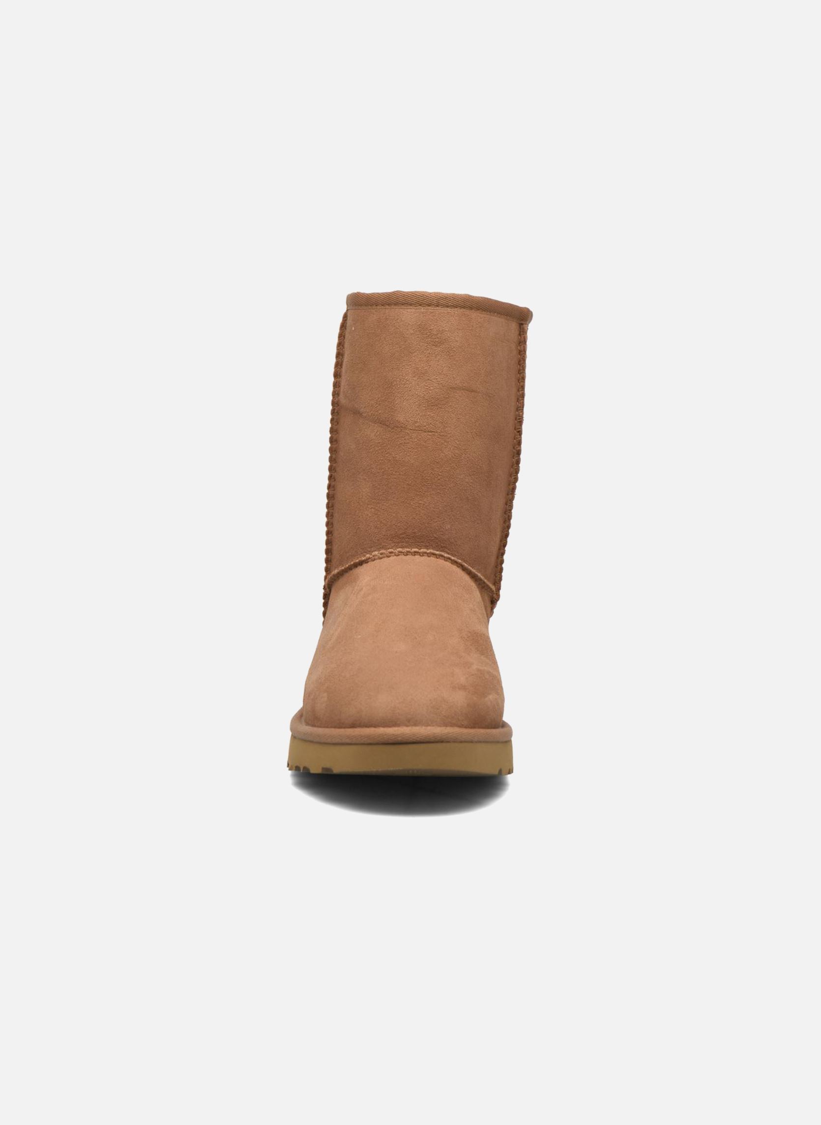 Gefütterte Stiefeletten W Classic Short II damen braun UGG Gefütterte Stiefeletten W Classic Short II damen braun CHESTNUT
