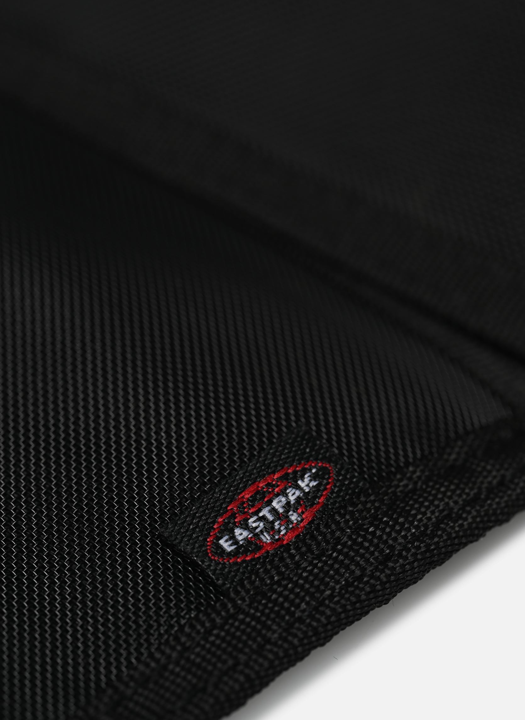 Portefeuilles Crew noir Eastpak Portefeuilles Crew noir Tarp Black