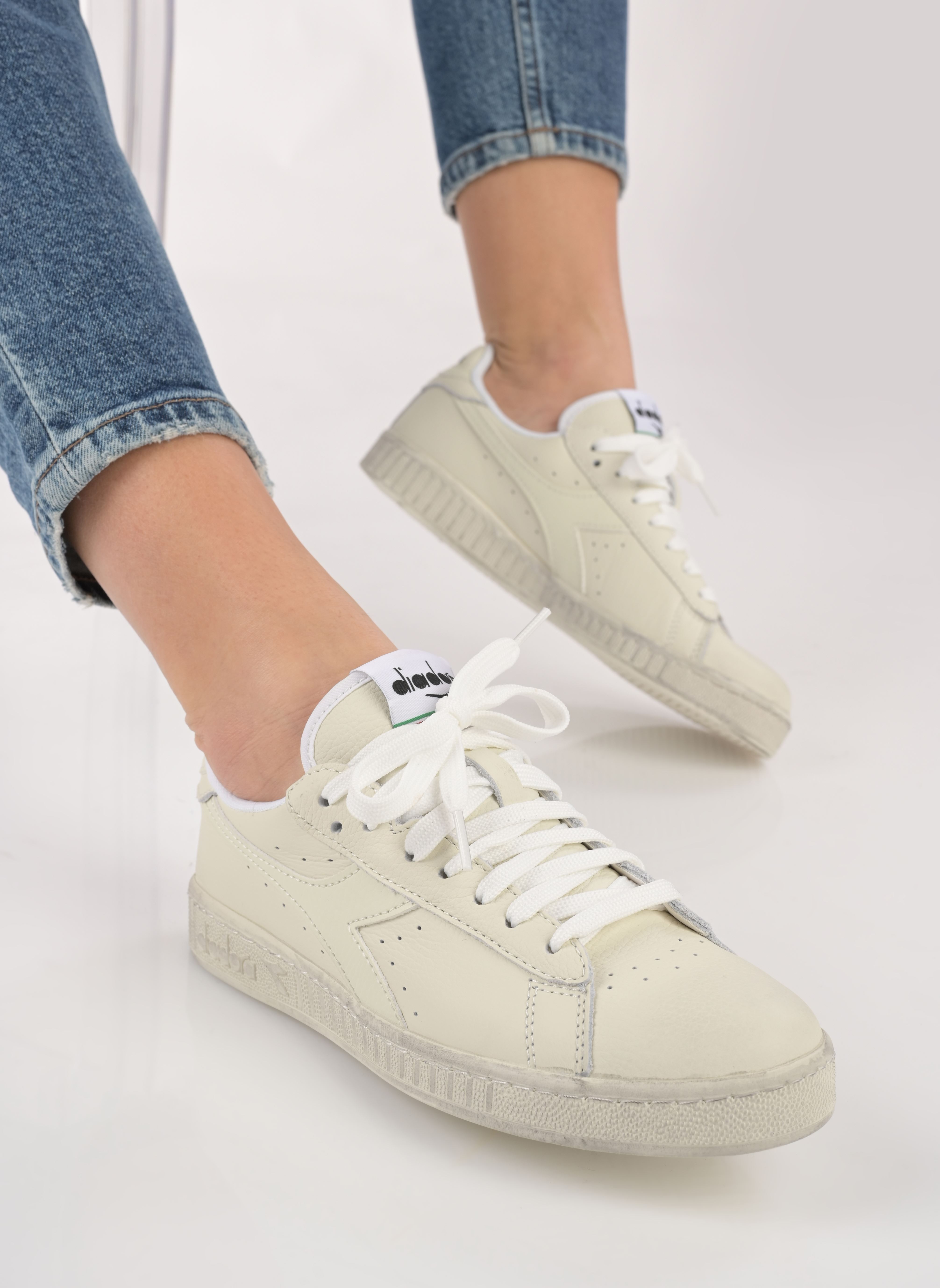 Lage sneakers GAME L LOW WAXED dames wit Diadora Lage sneakers GAME L LOW WAXED dames wit WHITE/WHITE/WHITE