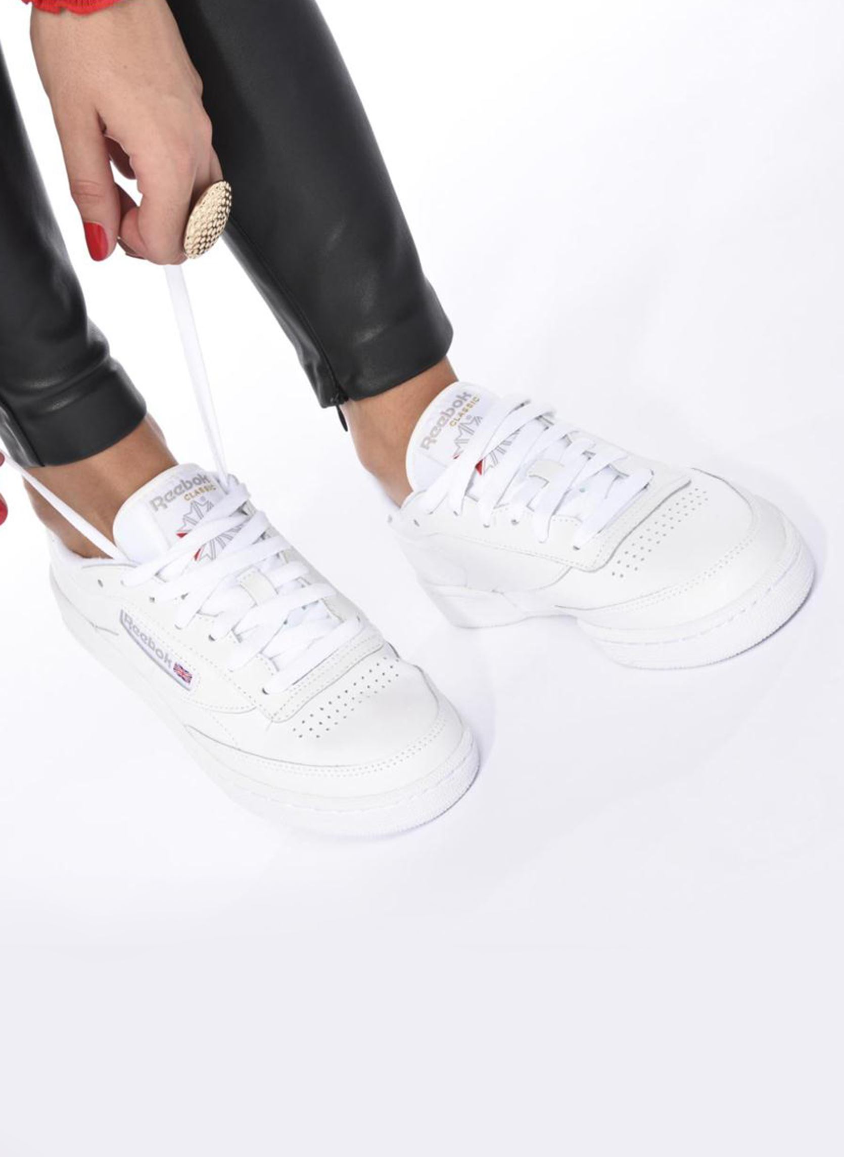 Baskets basses Club C 85 femme blanc Reebok Baskets basses Club C 85 femme blanc WHITELIGHT GREY