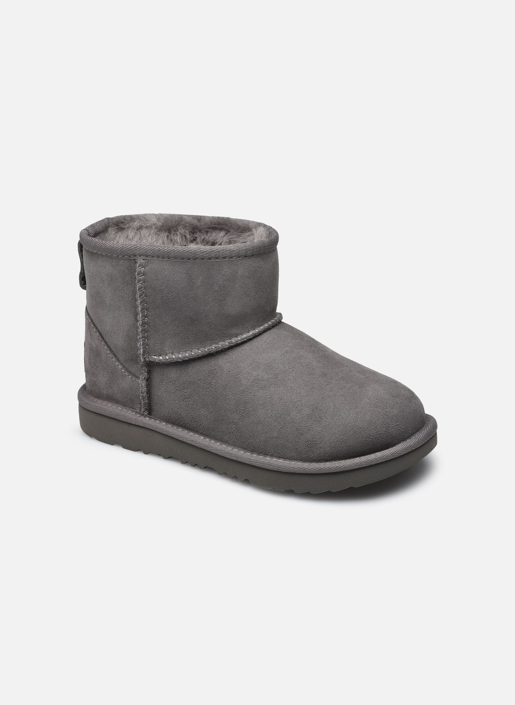 ugg niña gris