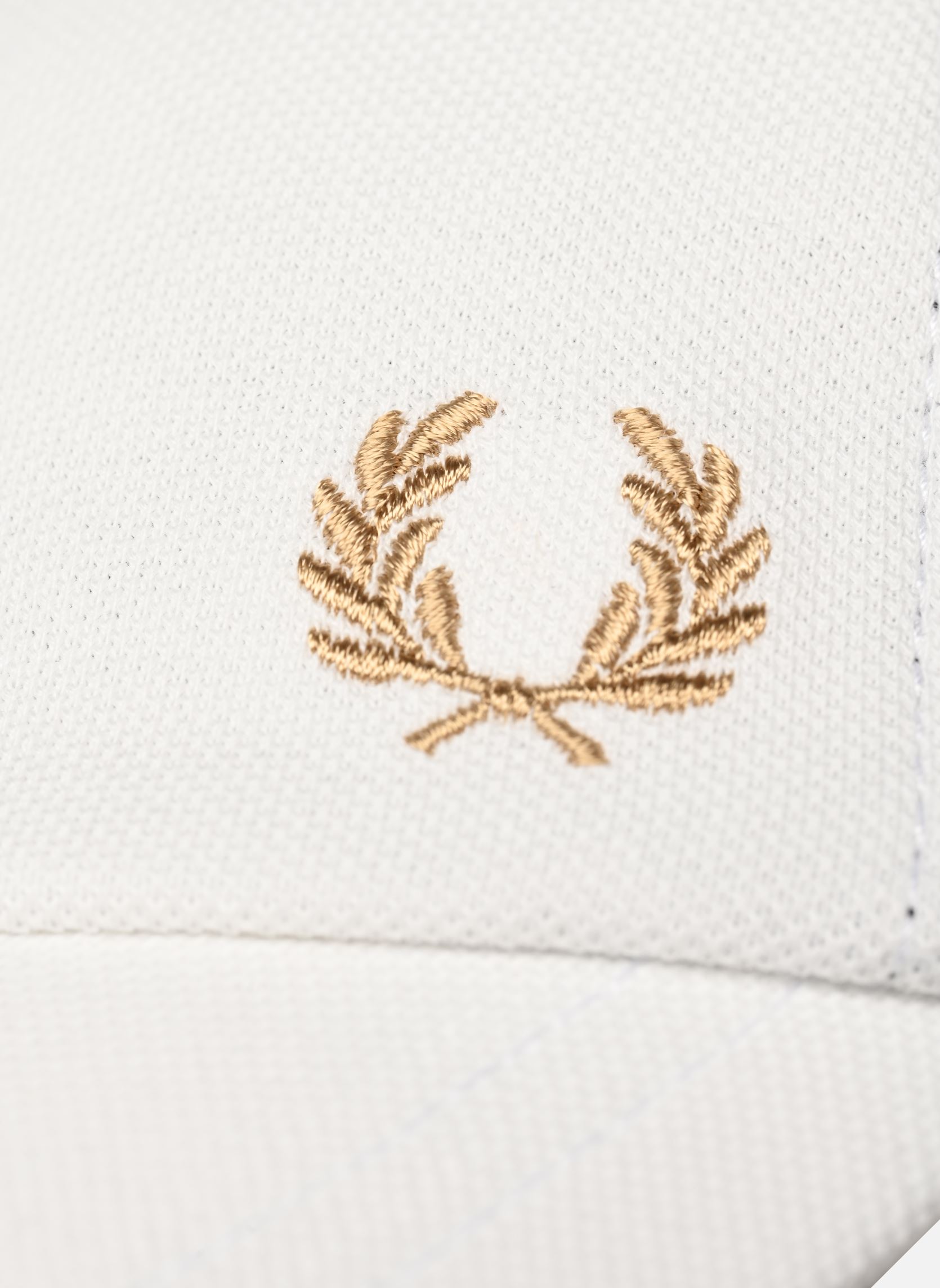 Cappellini Pique Classic Cap bianco Fred Perry Cappellini Pique Classic Cap bianco SNW WHT/ WRM STN