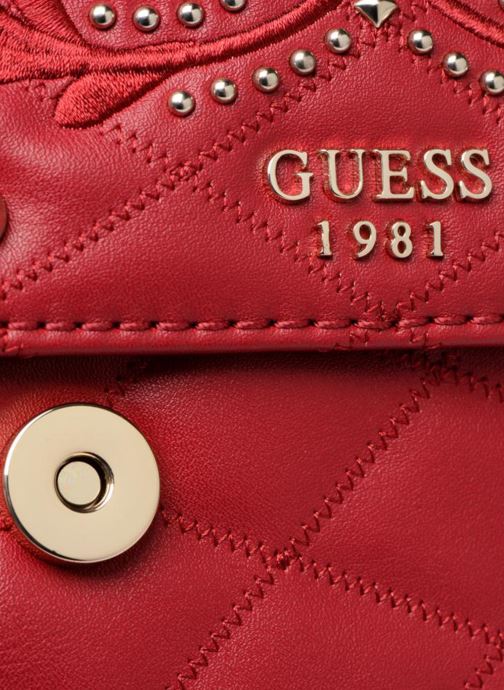 Guess ALESSIA TOP HANDLE FLAP (Rosso) - Borse chez Sarenza (334861)