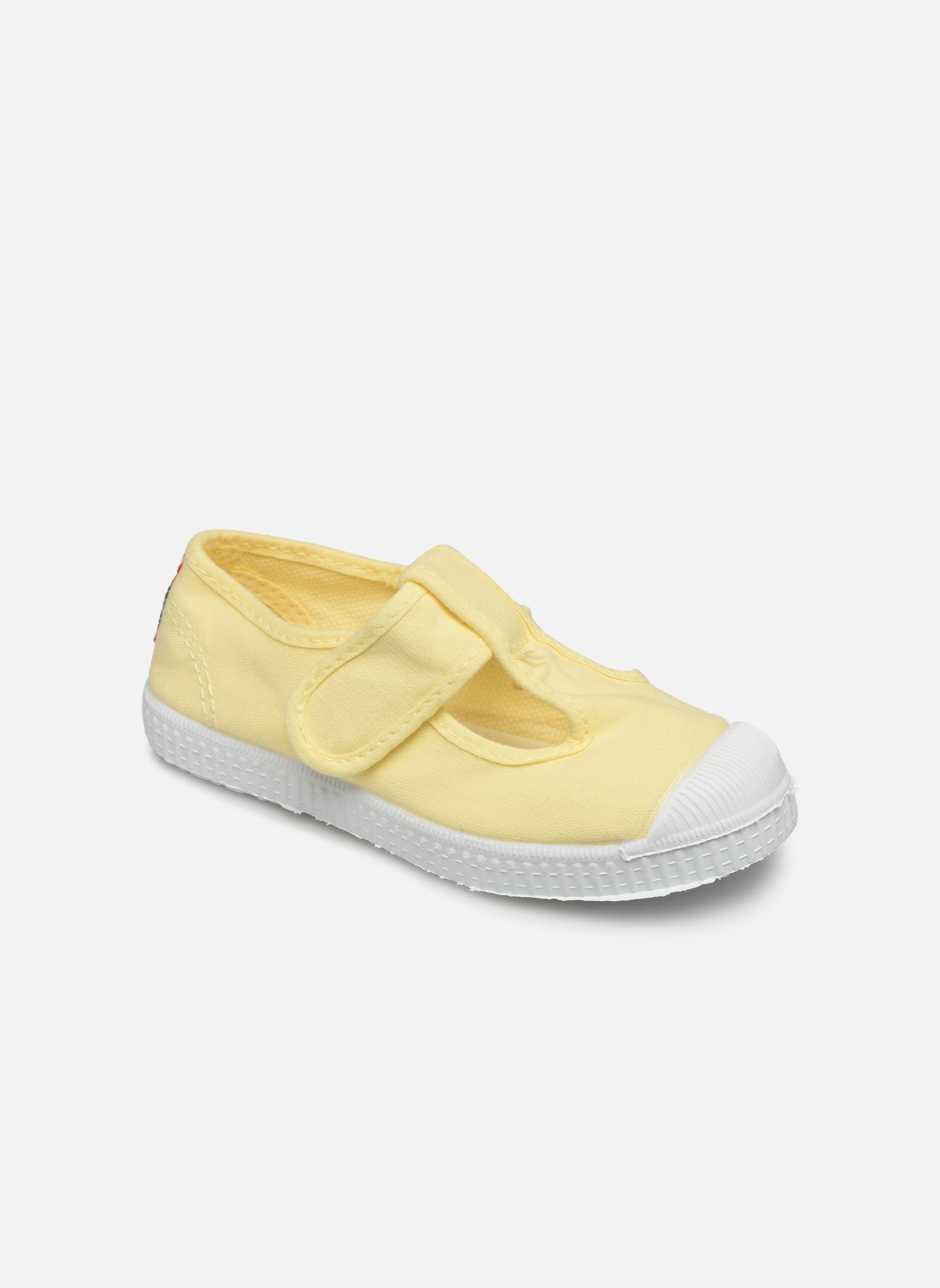 Baskets basses Pilou jaune Cienta Baskets basses Pilou jaune LIMA
