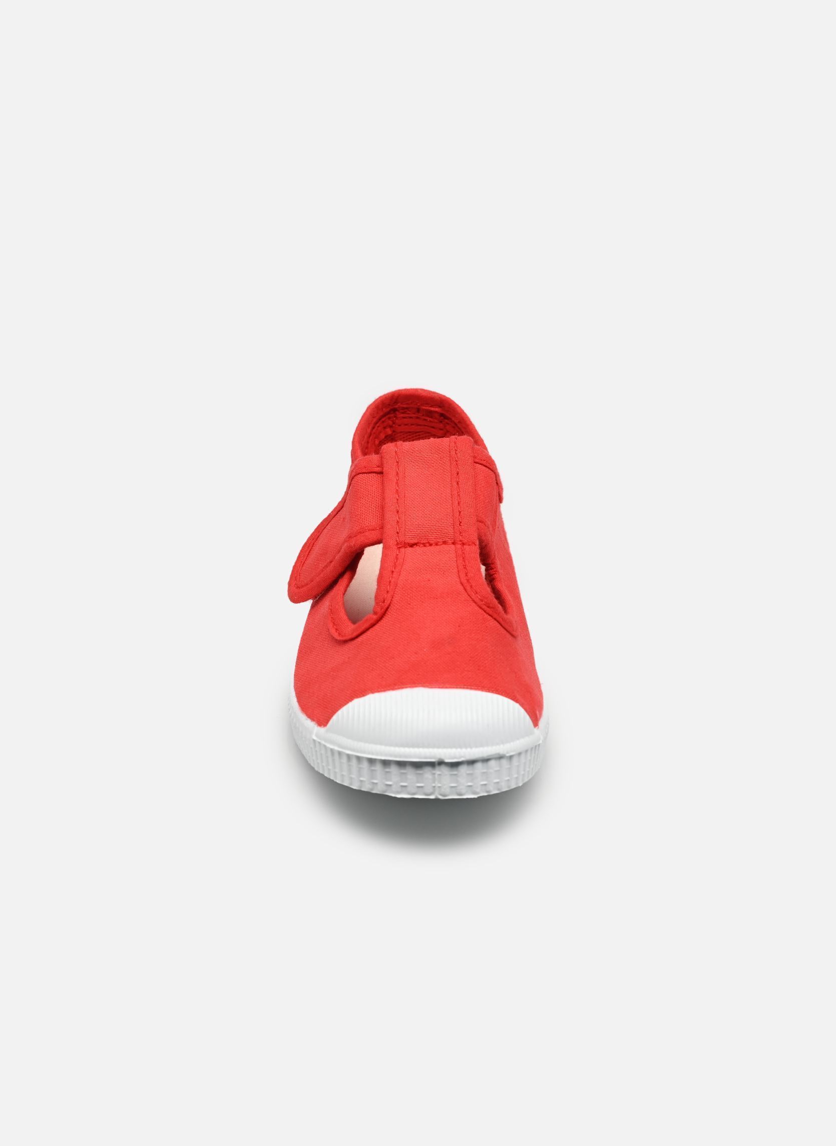 Baskets basses Pilou rouge Cienta Baskets basses Pilou rouge ROJO