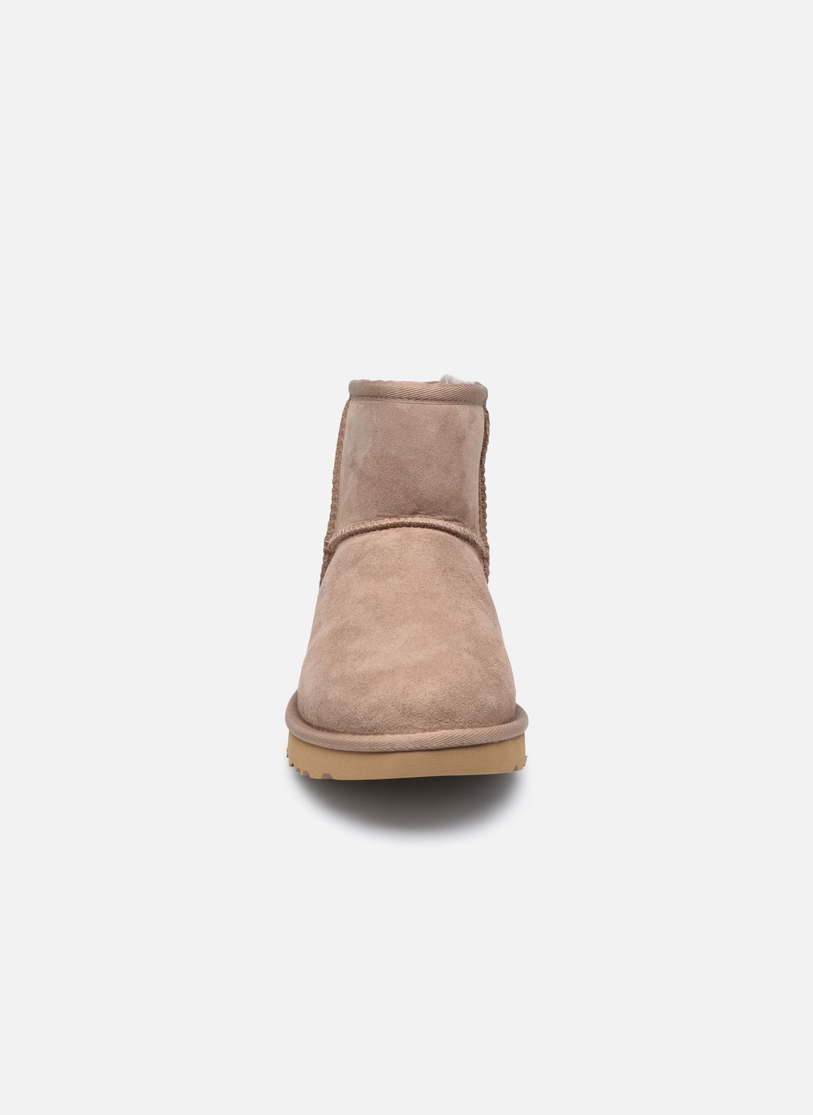 Gevoerde enkellaarsjes Classic Mini II dames beige UGG Gevoerde enkellaarsjes Classic Mini II dames beige CARIBOU