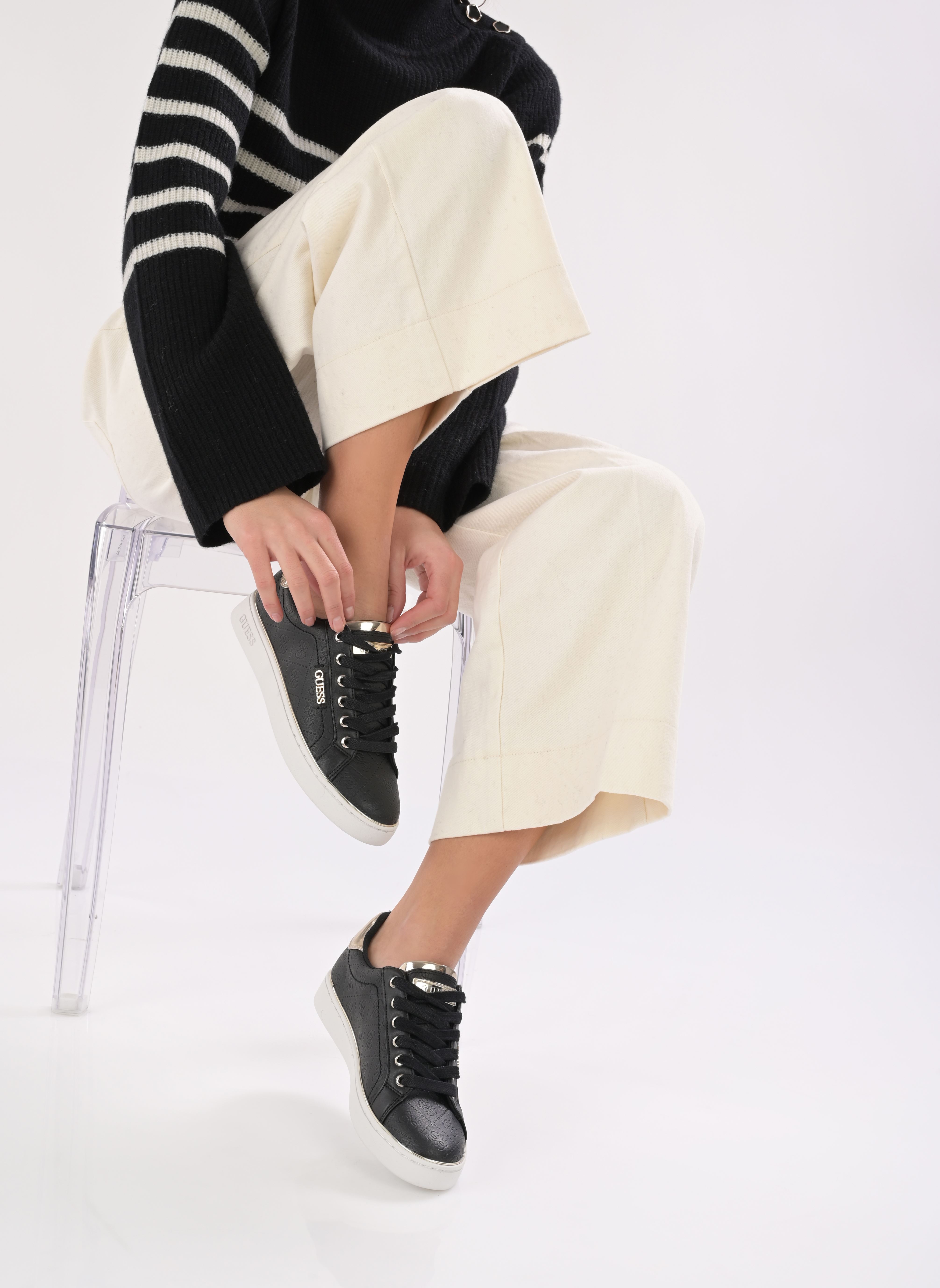 Guess Zwarte Vrijetijdssneakers voor Vrouwen Black Dames