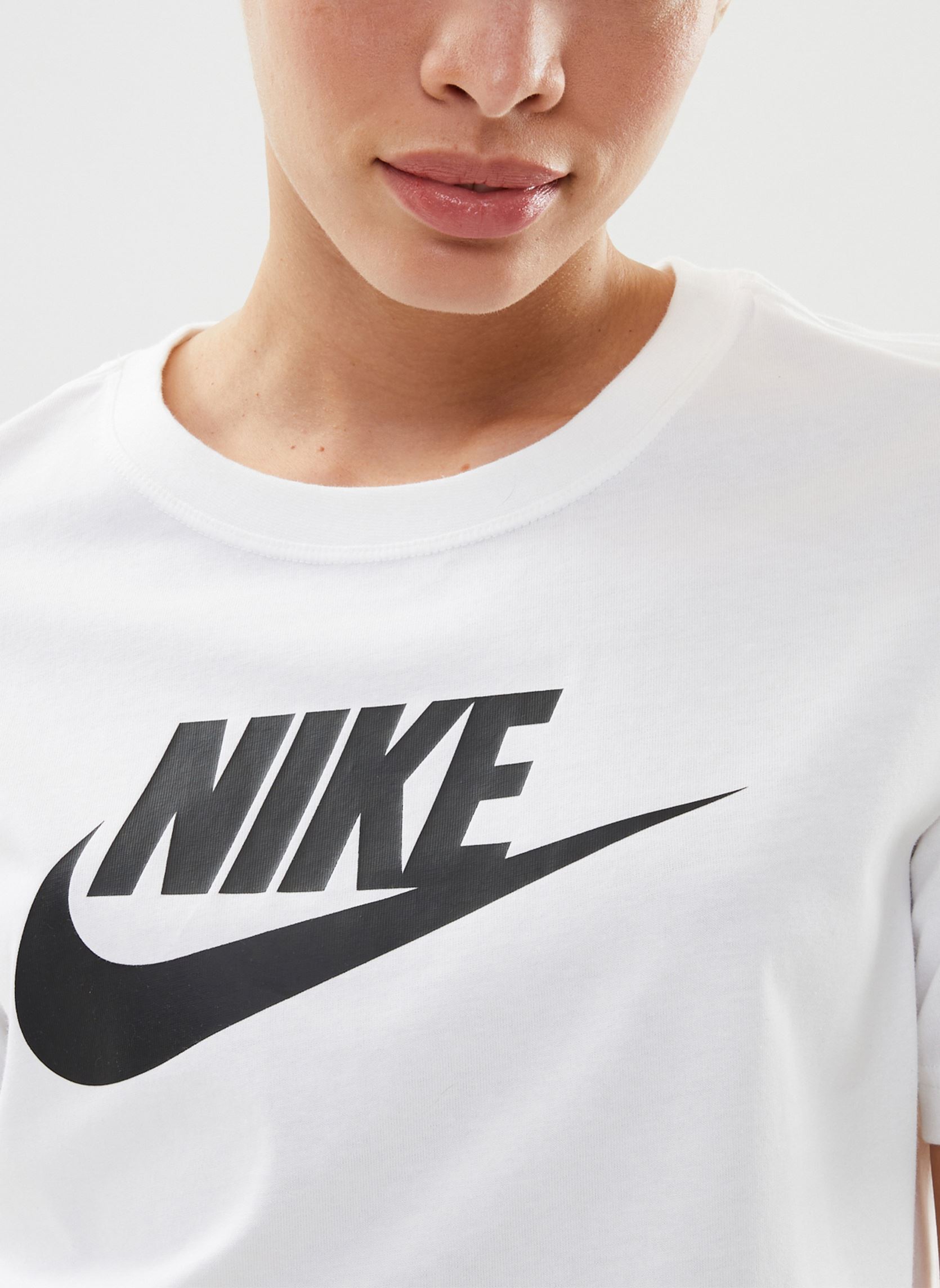 T-shirts W Nike Sportwear Tee Essential Crp Icn F dames wit Nike T-shirts W Nike Sportwear Tee Essential Crp Icn F dames wit WHITEBLACK