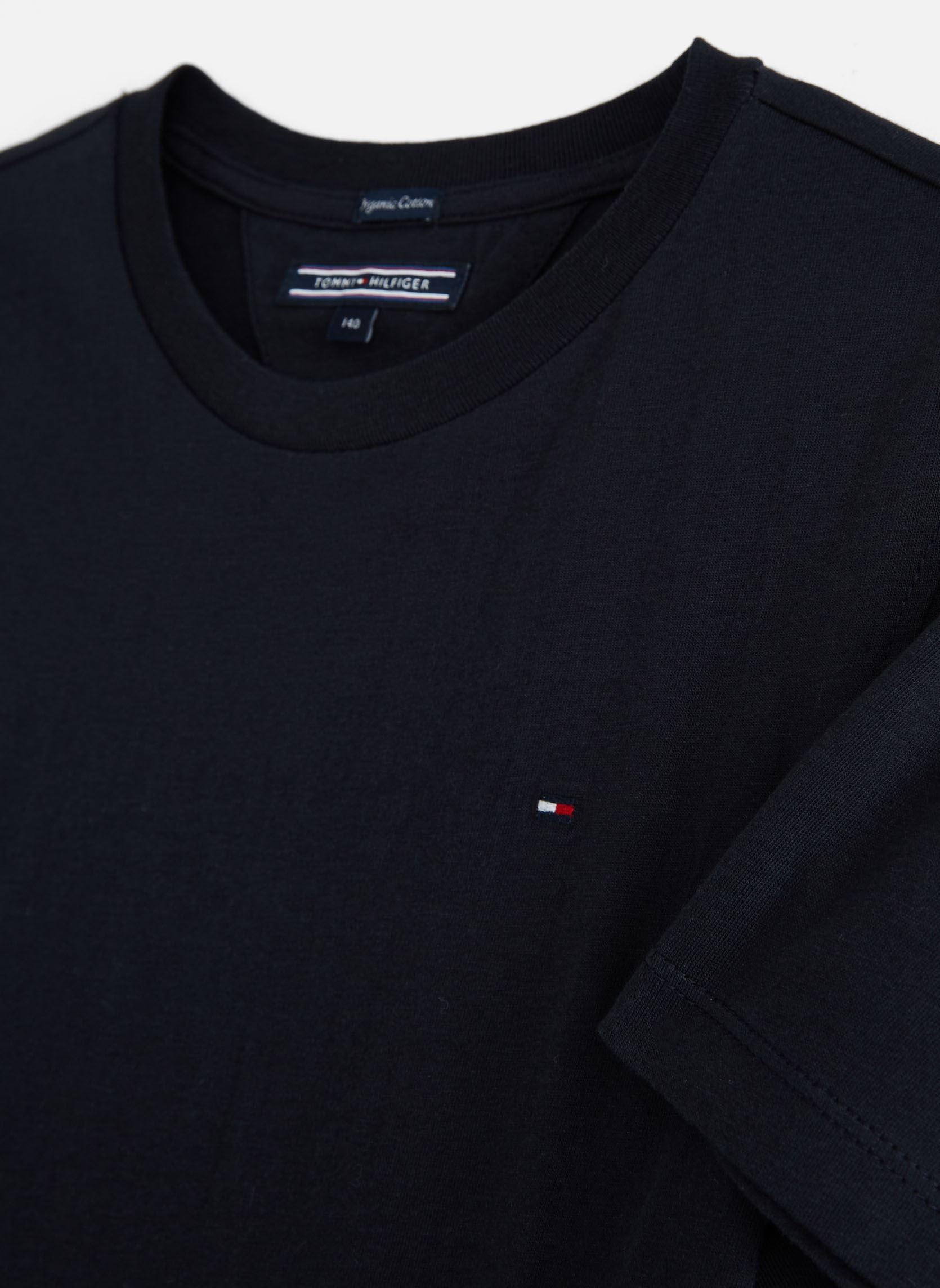 Tee-shirts Boys Basic Cn Knit S garçon bleu Tommy Hilfiger Tee-shirts Boys Basic Cn Knit S garçon bleu Sky captain