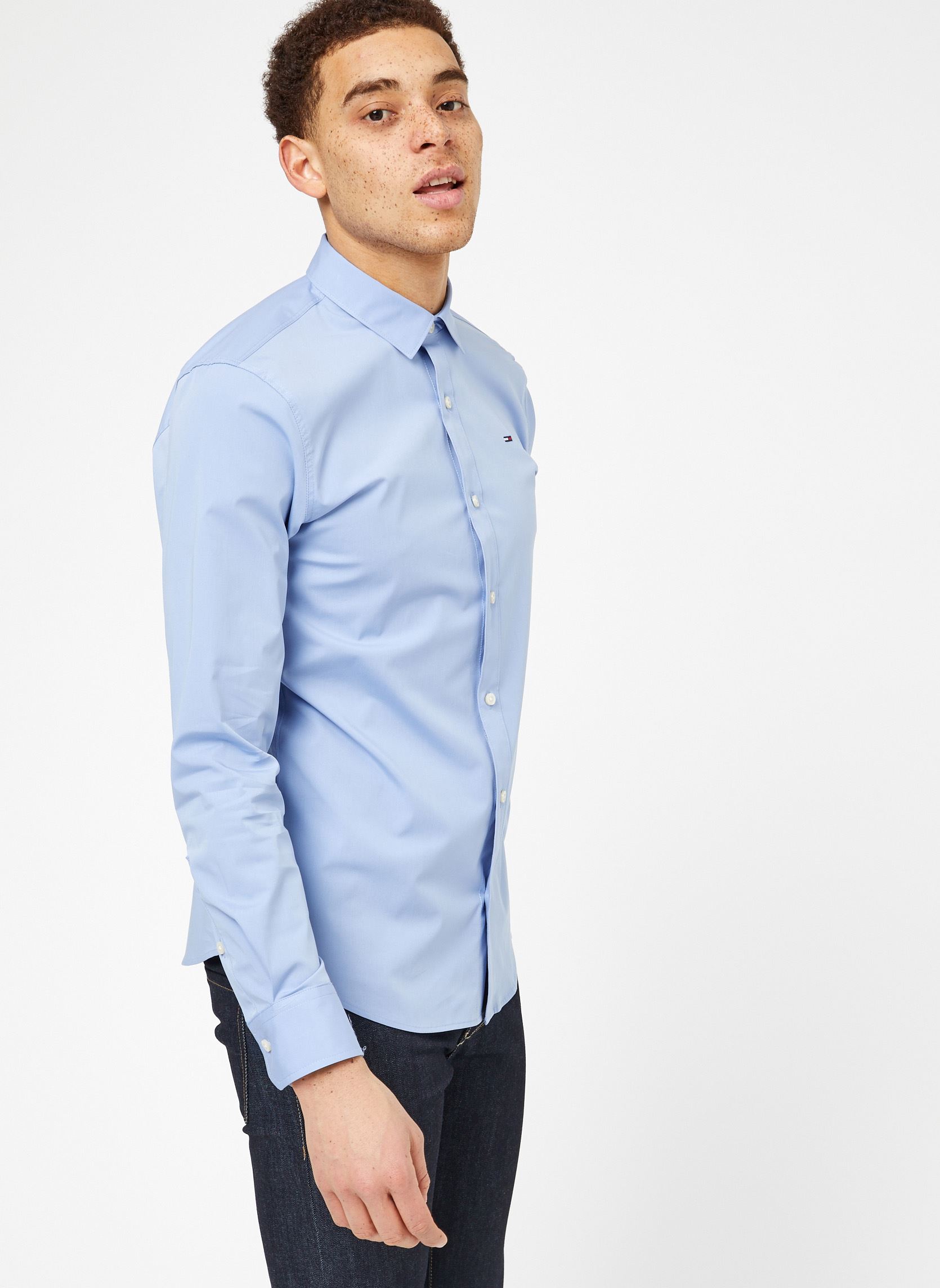 Chemises TJM ORIGINAL STRETCH SHIRT homme bleu Tommy Jeans Chemises TJM ORIGINAL STRETCH SHIRT homme bleu LAVENDER LUSTRE