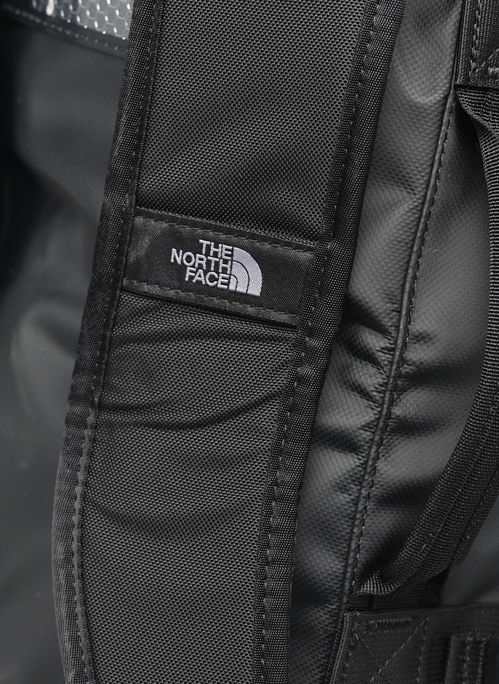 Reistassen BASE CAMP DUFFEL - XS zwart The North Face Reistassen BASE CAMP DUFFEL - XS zwart TNF BLACK-TNF WHITE-NPF