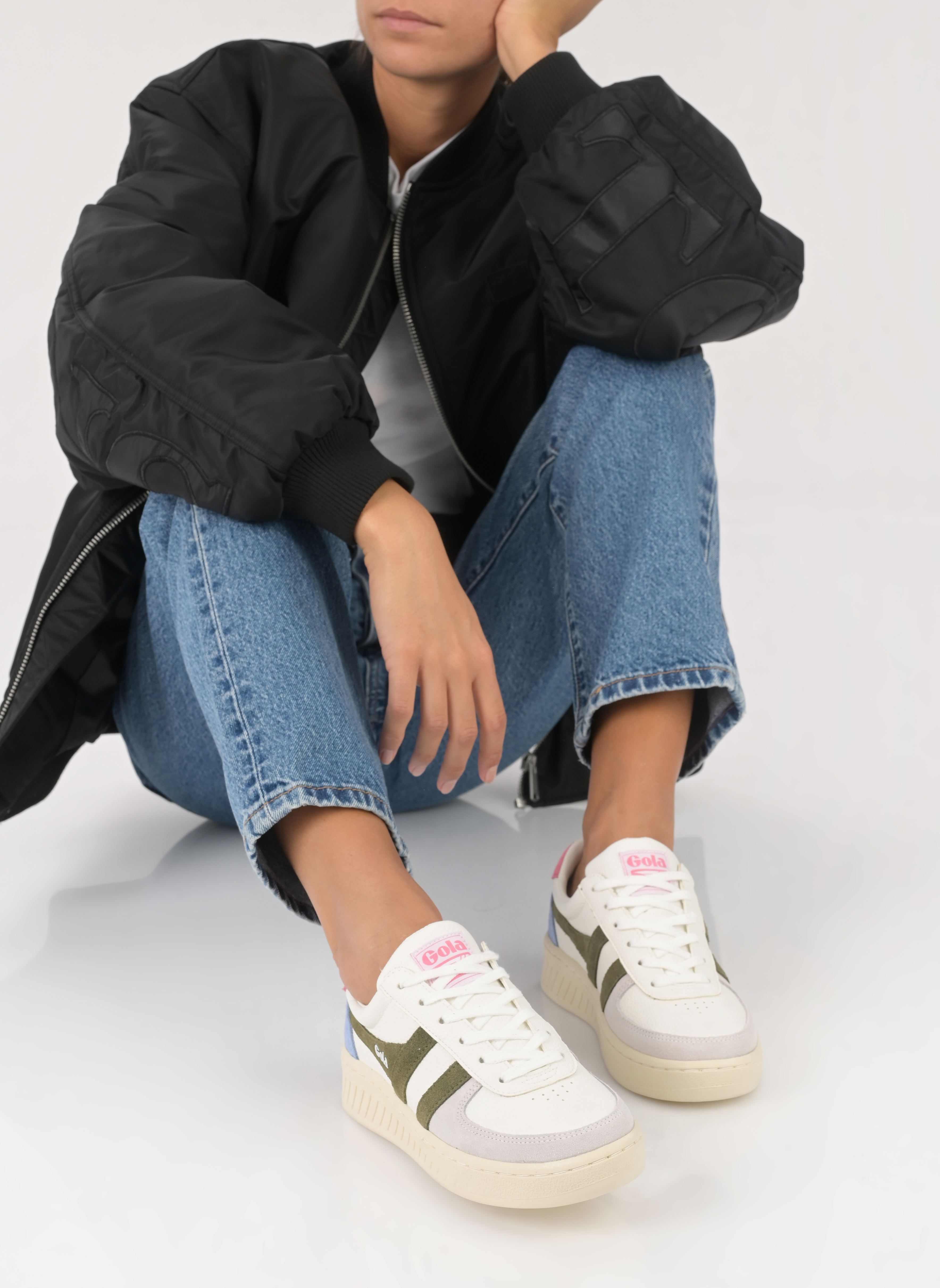 Baskets basses Grandslam Trident femme blanc Gola Baskets basses Grandslam Trident femme blanc White/Khaki/Fluro Pink