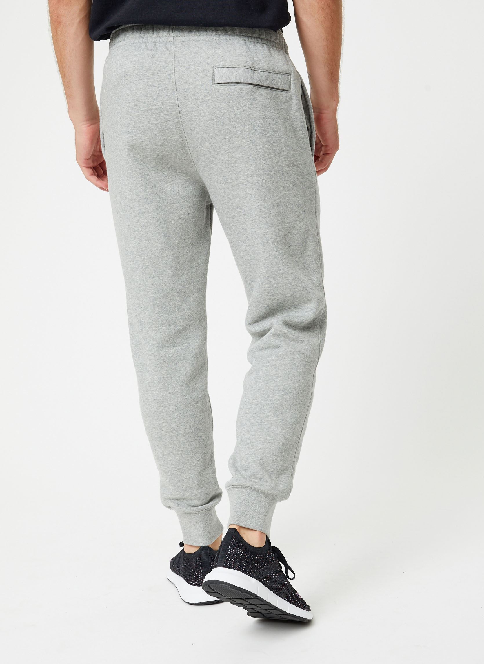 Joggingbroeken Pantalon homme Nike Sportswear Club heren grijs Nike Joggingbroeken Pantalon homme Nike Sportswear Club heren grijs Gris clair