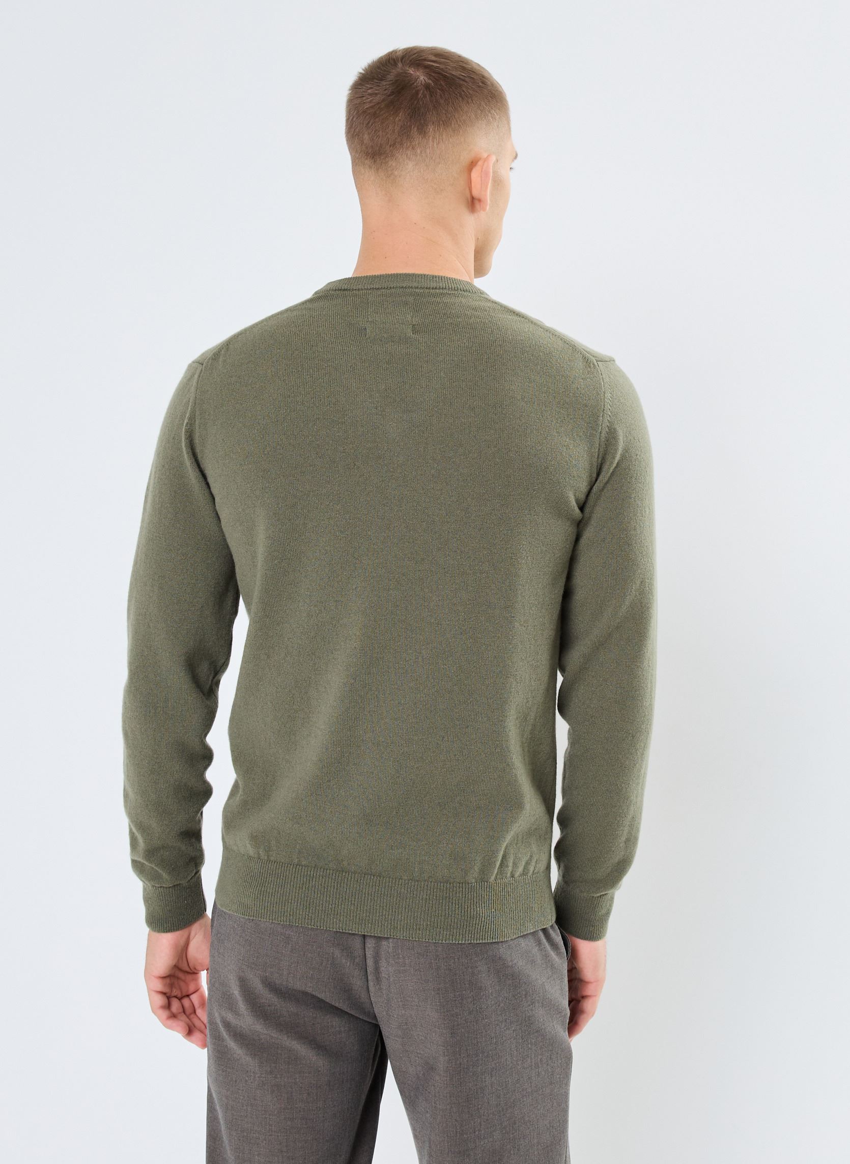 Pulls Superfine Lambswool V-Neck homme vert GANT Pulls Superfine Lambswool V-Neck homme vert VERT ANGLAIS