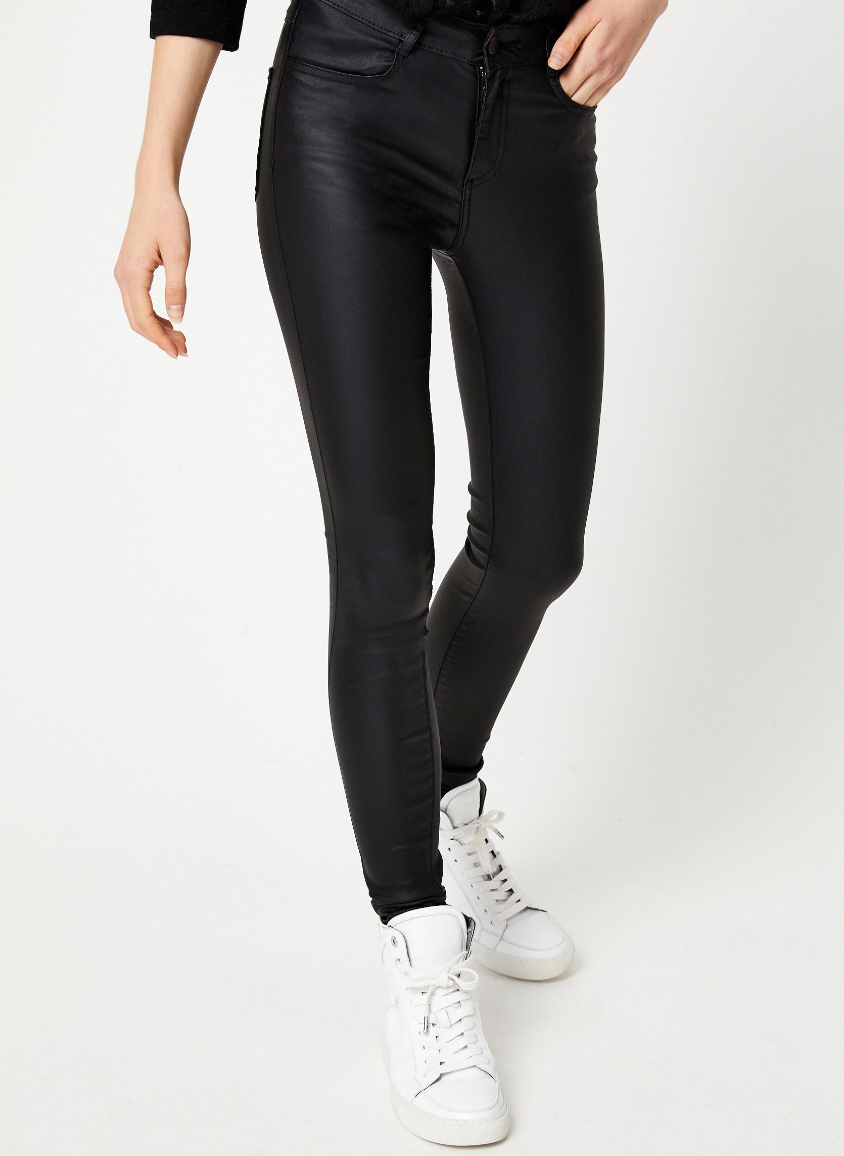 Pantalons slim Vicommit Pant femme noir Vila Pantalons slim Vicommit Pant femme noir Black