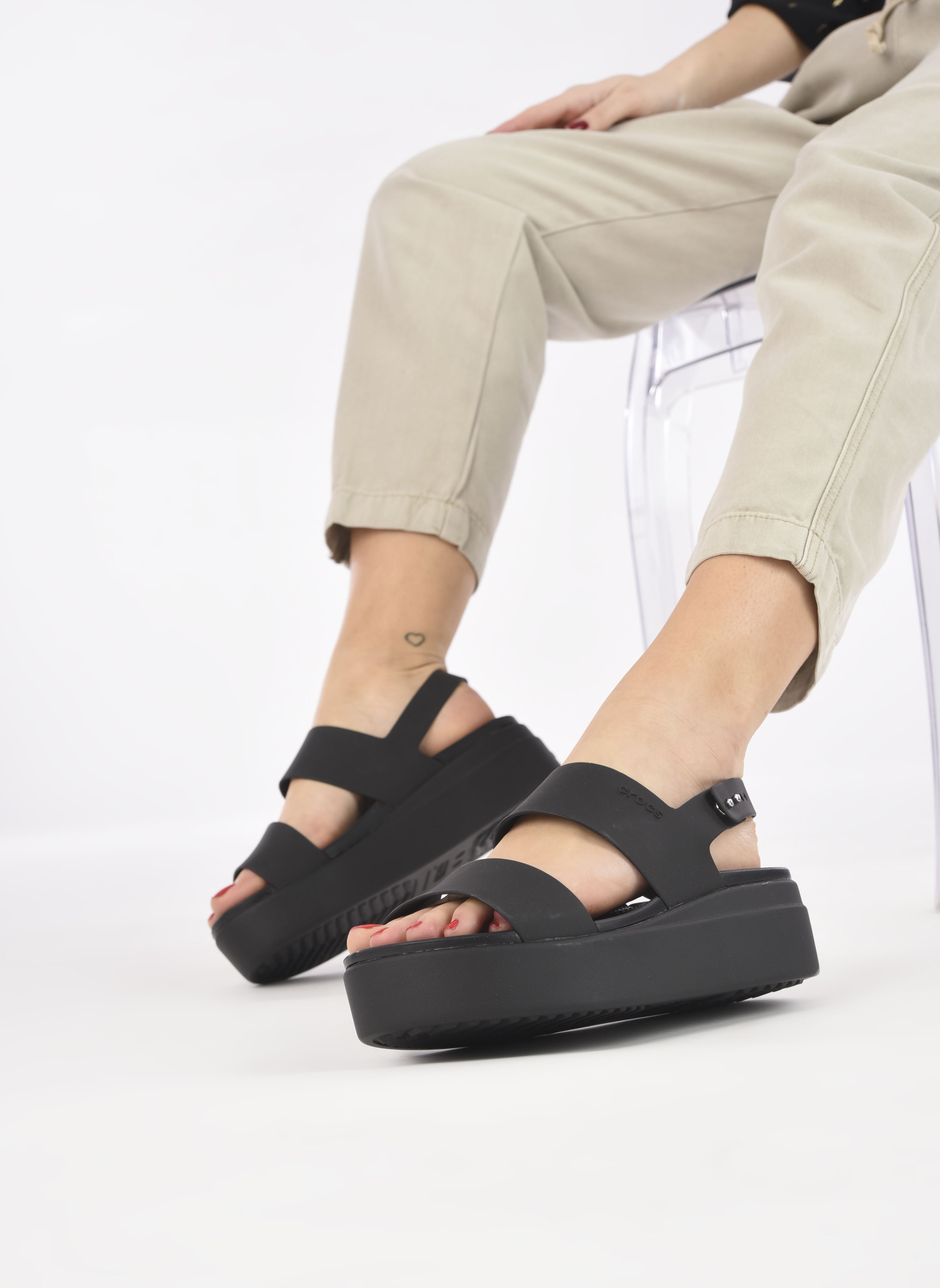 Keil- und Plateausandalen Crocs Brooklyn Low Wedge W damen schwarz Crocs Keil- und Plateausandalen Crocs Brooklyn Low Wedge W damen schwarz Black Black