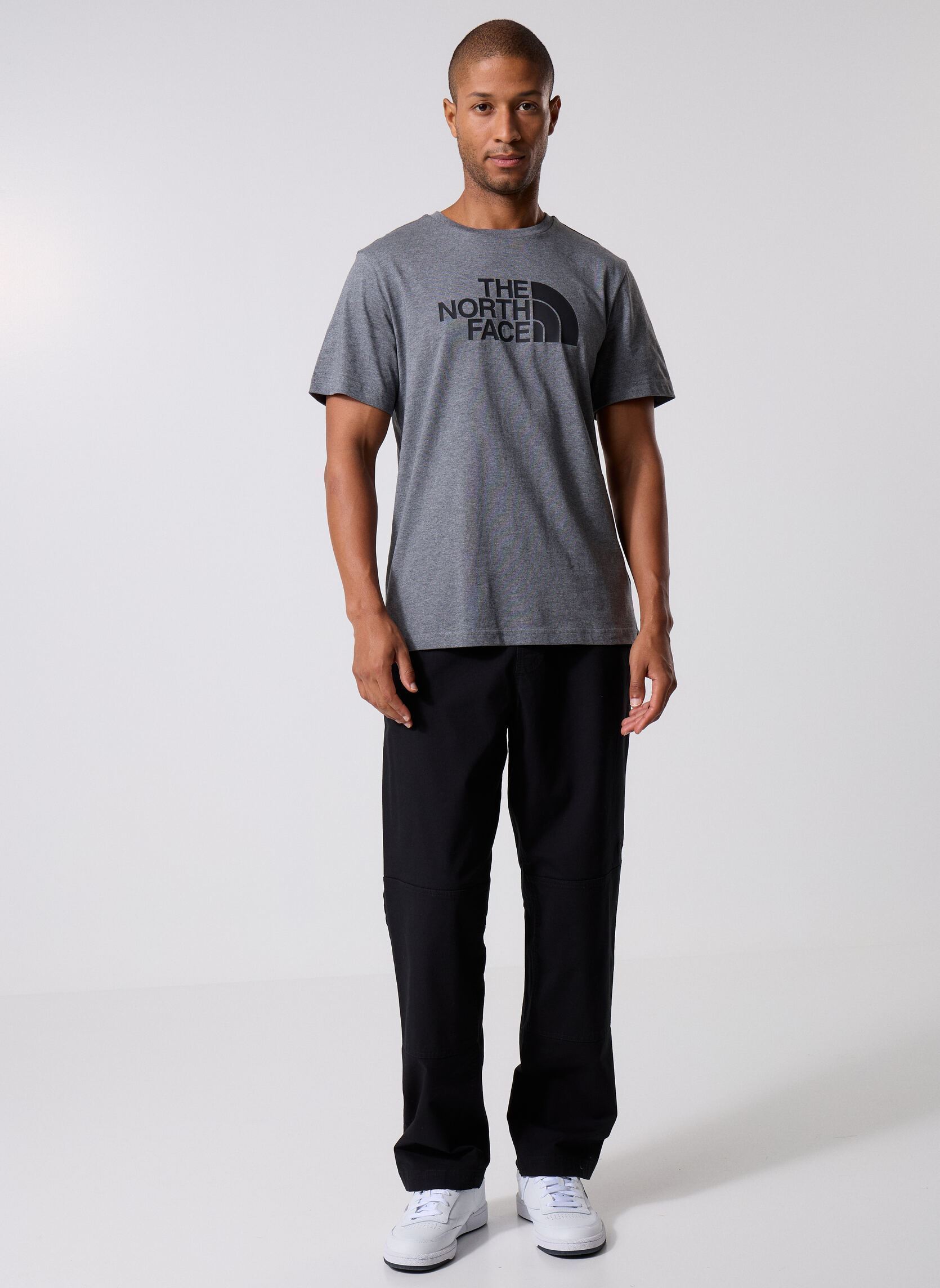 Tee-shirts M SS Easy Tee homme gris The North Face Tee-shirts M SS Easy Tee homme gris TNF MEDIUM GREY HEATHER