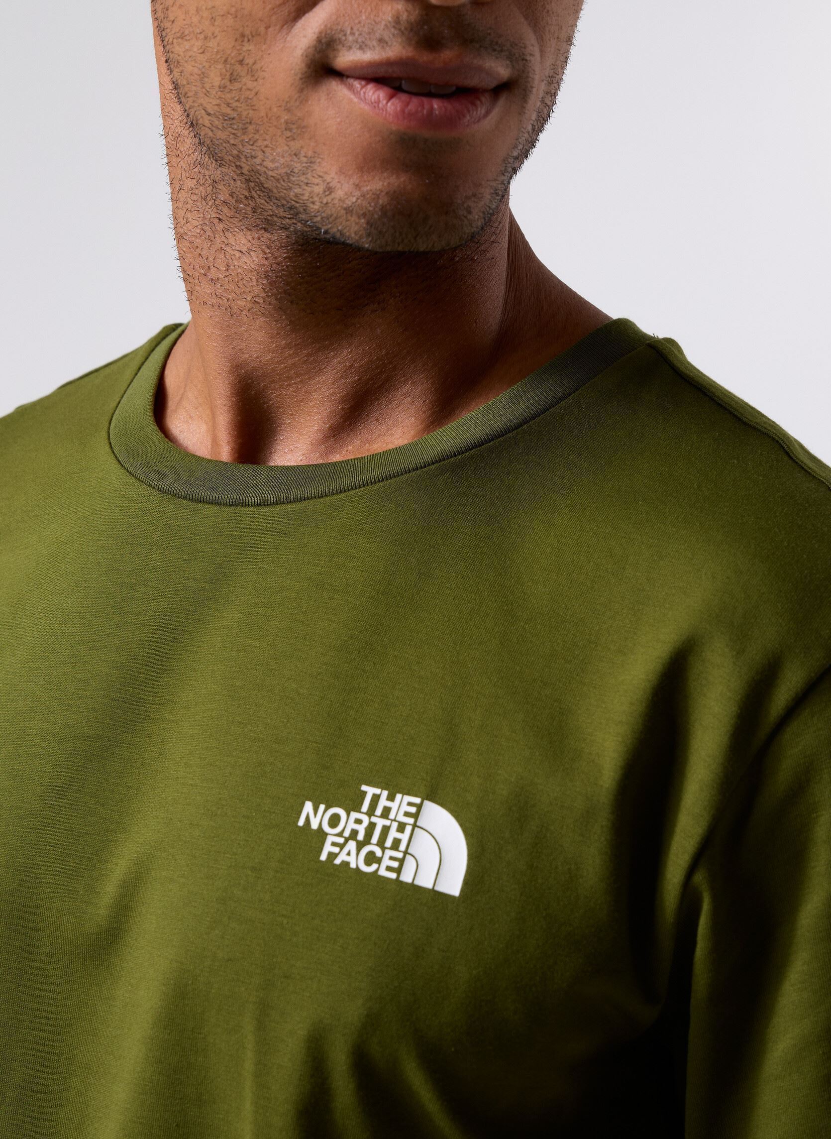 Tee-shirts M SS Simple Dome Tee homme vert The North Face Tee-shirts M SS Simple Dome Tee homme vert WOODLAND GREEN