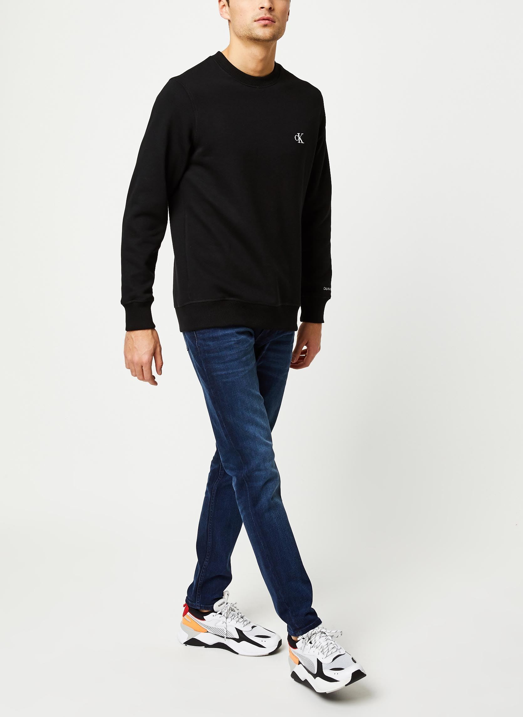 Sweats CK Essential Reg Cn homme noir Calvin Klein Jeans Sweats CK Essential Reg Cn homme noir BAE CK BLACK