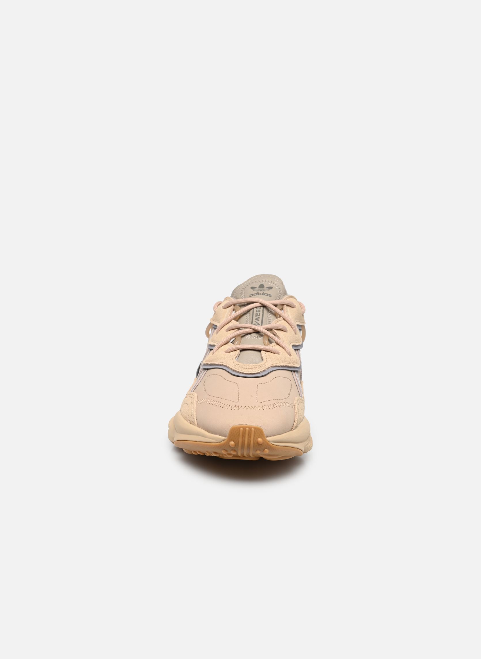 Baskets basses Ozweego homme beige adidas originals Baskets basses Ozweego homme beige STPANU/LBROWN/SOLRED