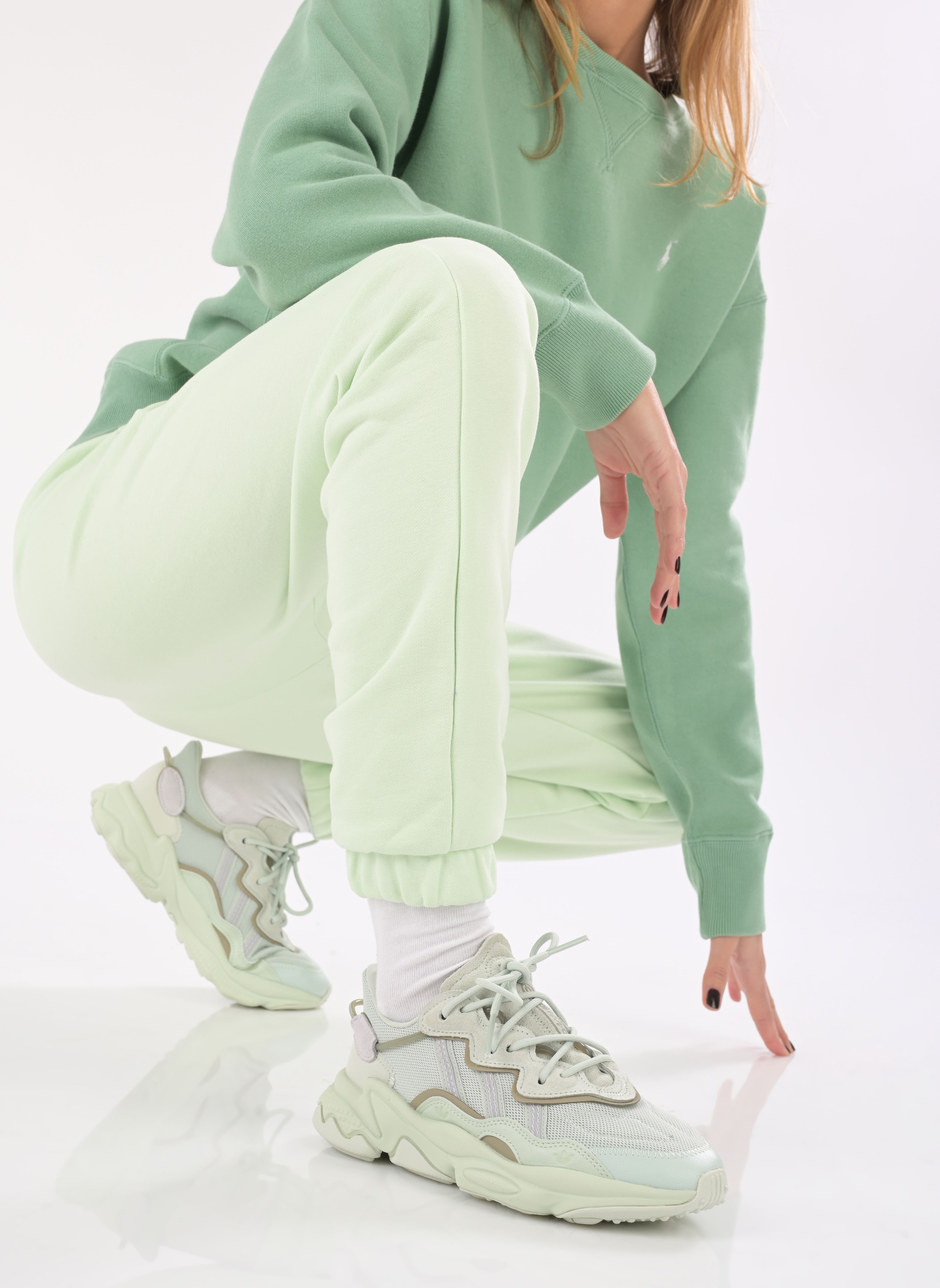 Baskets basses Ozweego W femme vert adidas originals Baskets basses Ozweego W femme vert LINGRN/DSHGRY/FEAGRY
