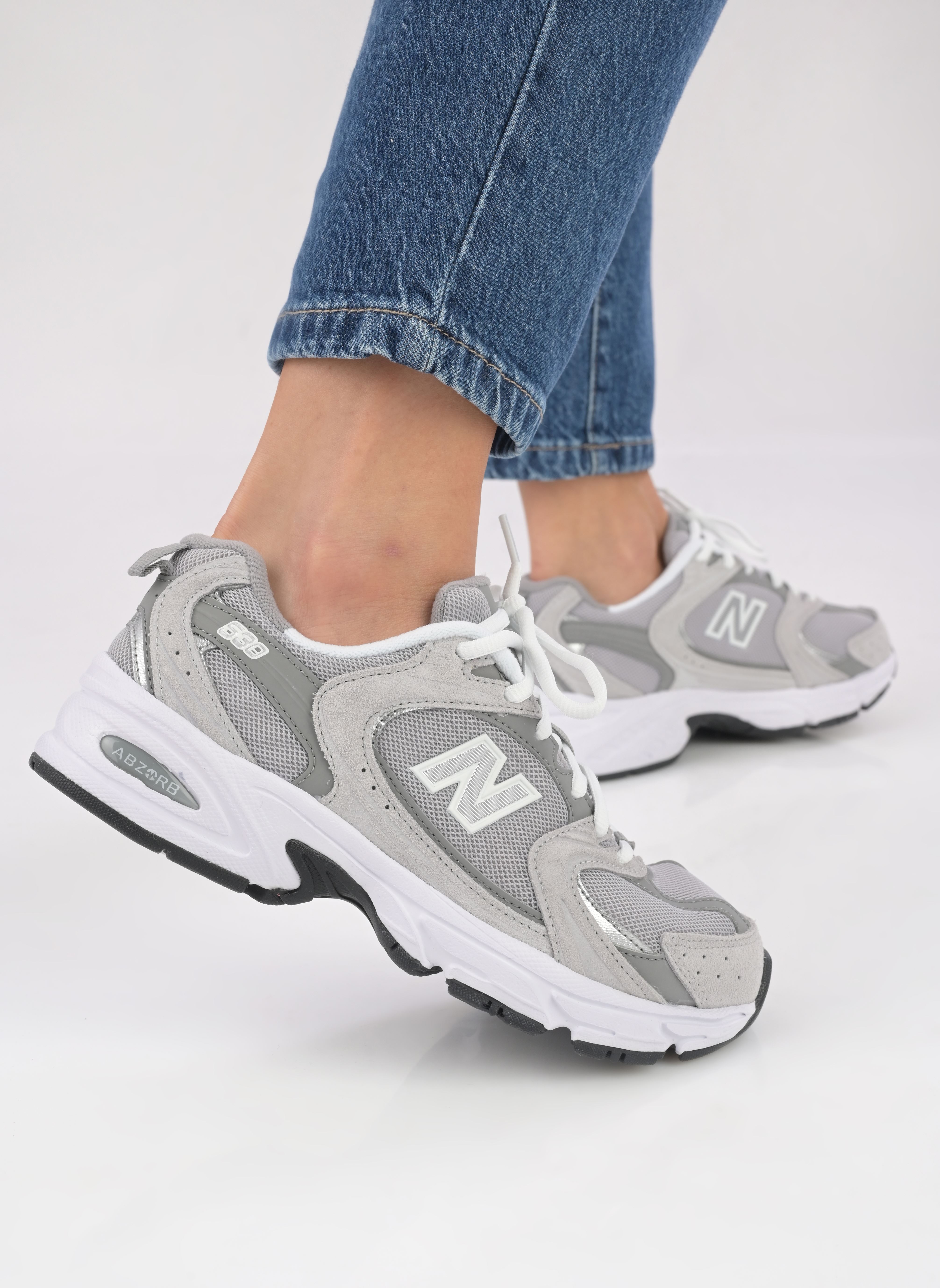 Baskets basses MR530 gris New Balance Baskets basses MR530 gris RAINCLOUD
