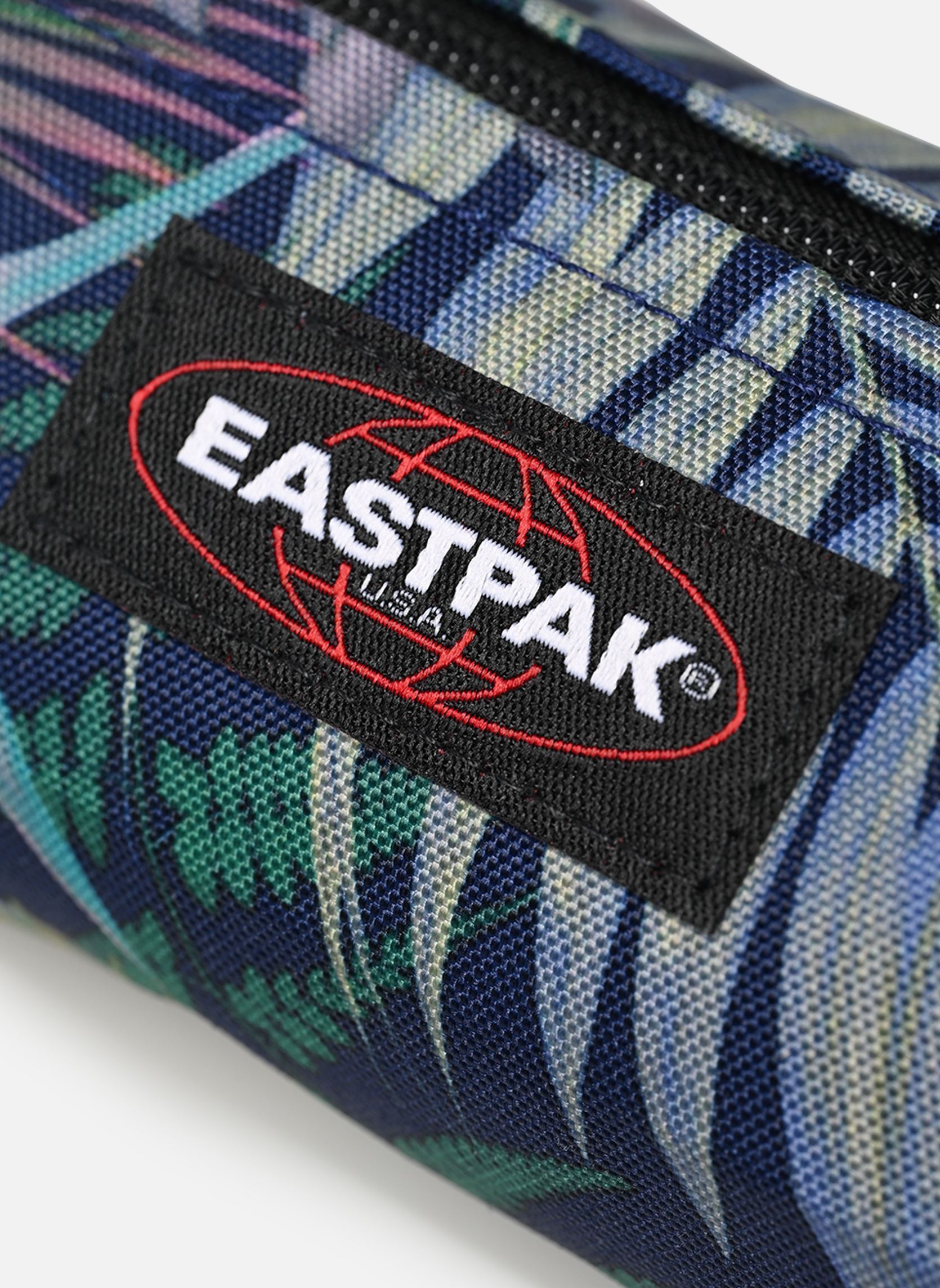 pennenzakken Benchmark meerkleurig Eastpak pennenzakken Benchmark meerkleurig BRIZE RETRO NAVY