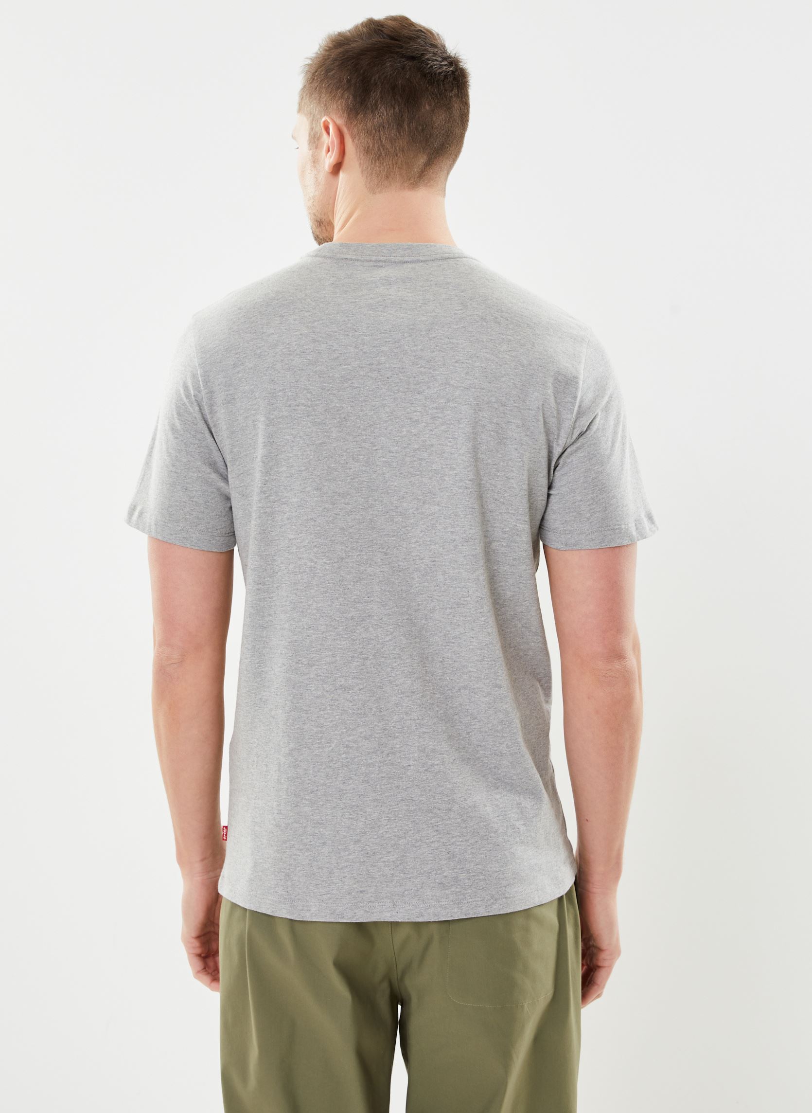 Tee-shirts GRAPHIC CREWNECK TEE homme gris Levi's Tee-shirts GRAPHIC CREWNECK TEE homme gris WESTERN HTG LOGO MID