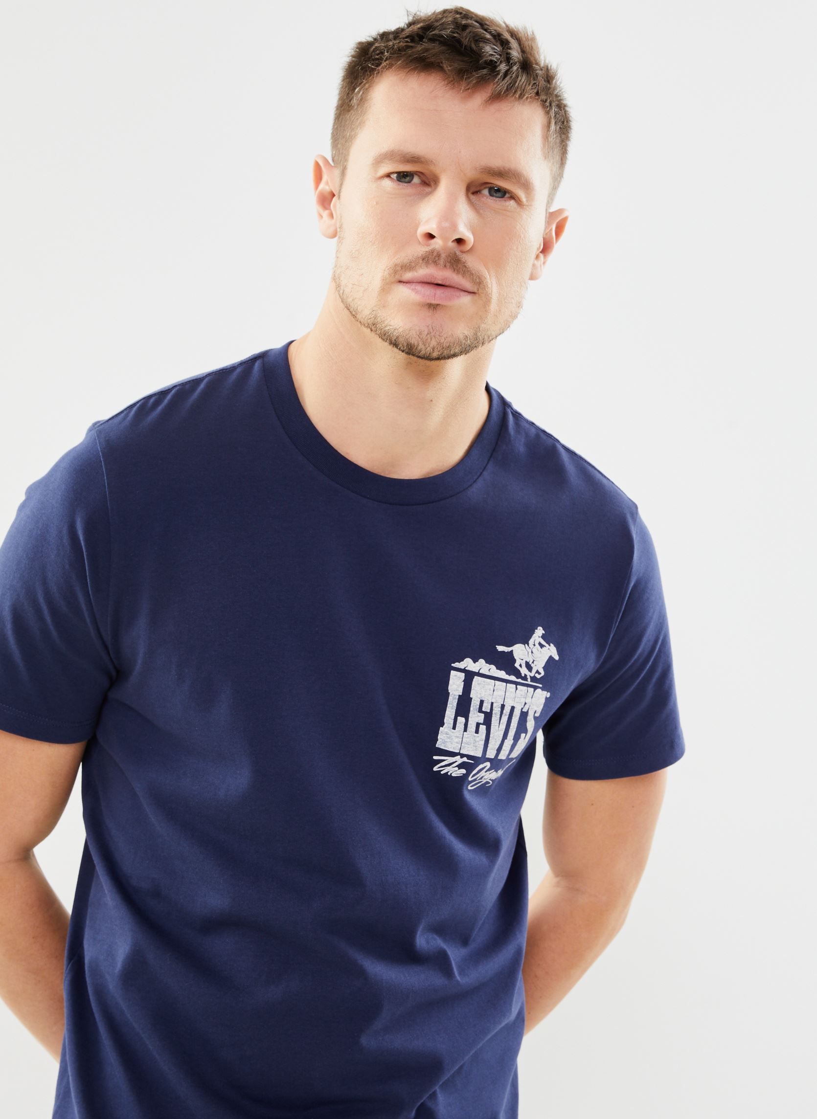 Tee-shirts GRAPHIC CREWNECK TEE homme bleu Levi's Tee-shirts GRAPHIC CREWNECK TEE homme bleu WESTERN HTG LOGO LC