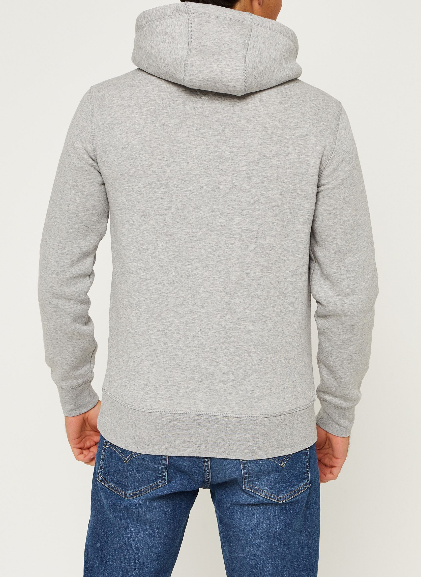 Sweats à capuche Core Tommy Logo Hoodie homme gris Tommy Hilfiger Sweats à capuche Core Tommy Logo Hoodie homme gris CLOUD HTR