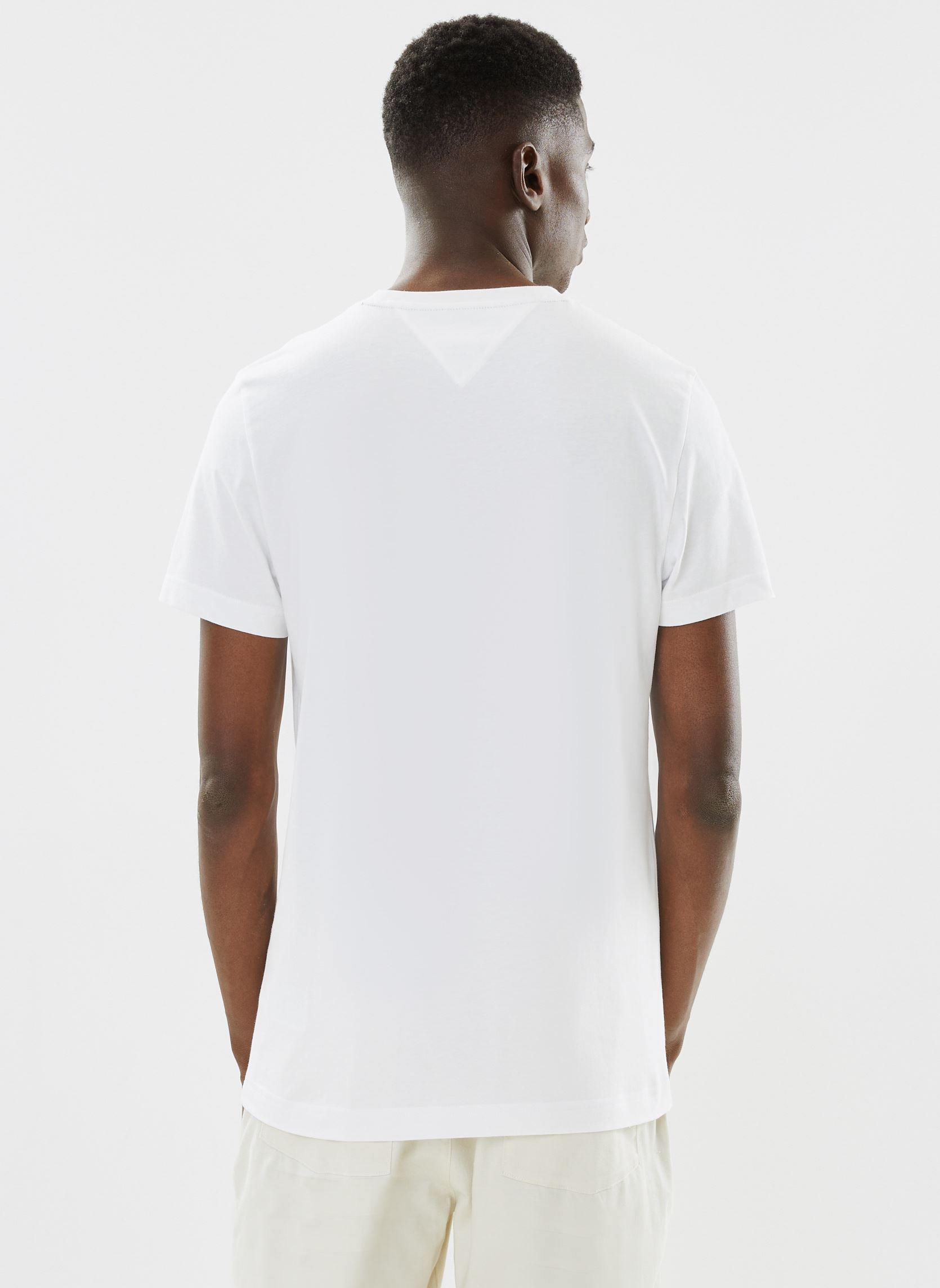 Tee-shirts Core Tommy Logo Tee homme blanc Tommy Hilfiger Tee-shirts Core Tommy Logo Tee homme blanc SNOW WHITE