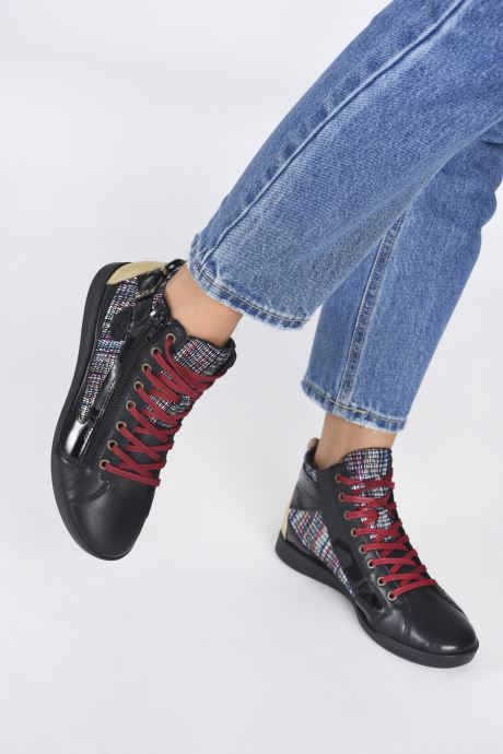 pataugas palme noire