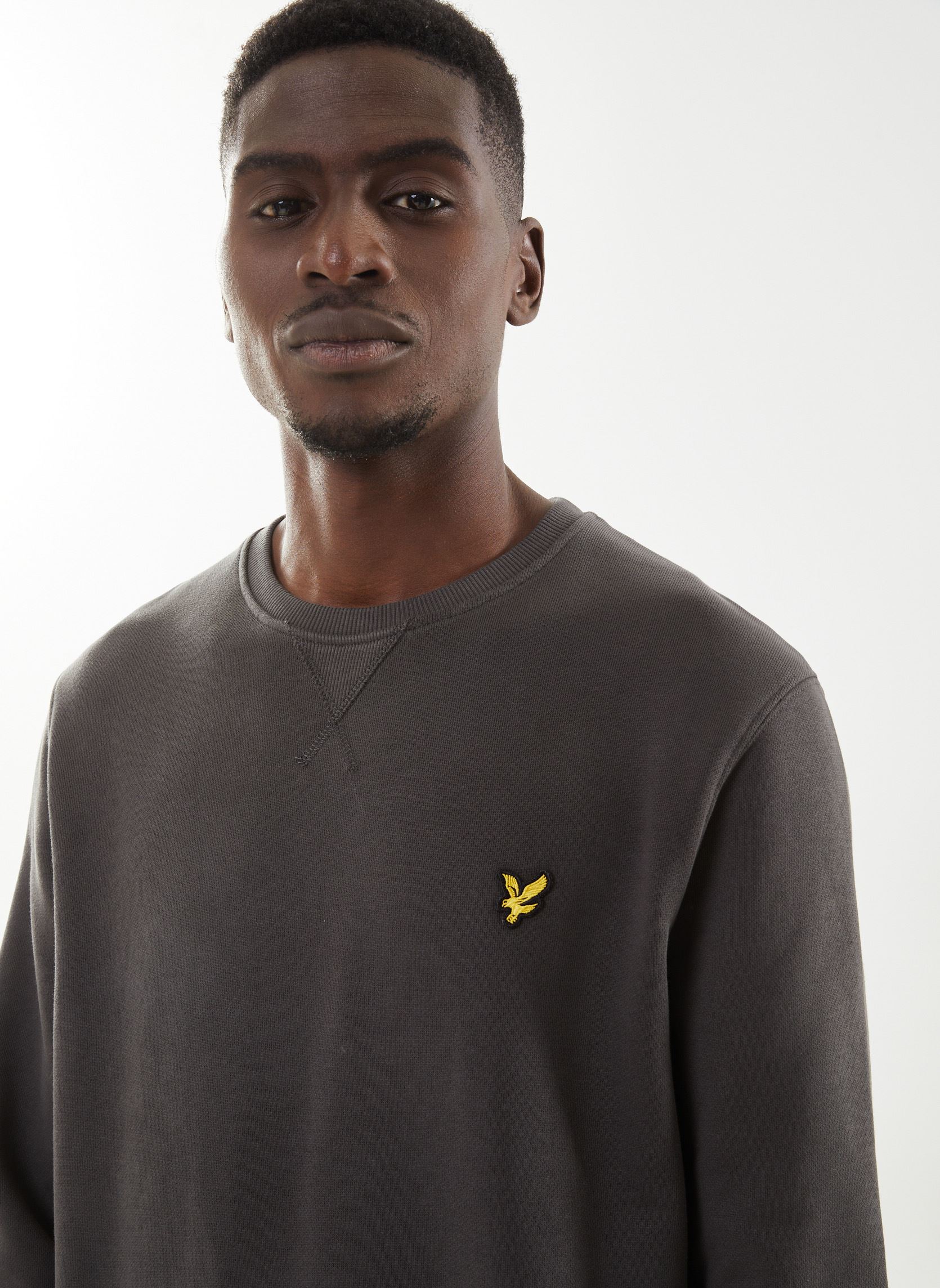 Sweatshirts Crew Neck Sweatshirt heren grijs Lyle & Scott Sweatshirts Crew Neck Sweatshirt heren grijs GUNMETAL