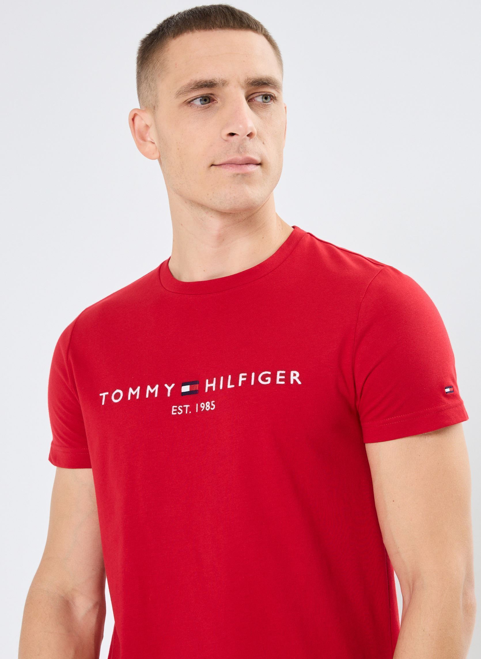 Tee-shirts Tommy Logo Tee homme rouge Tommy Hilfiger Tee-shirts Tommy Logo Tee homme rouge MEDIUM RED