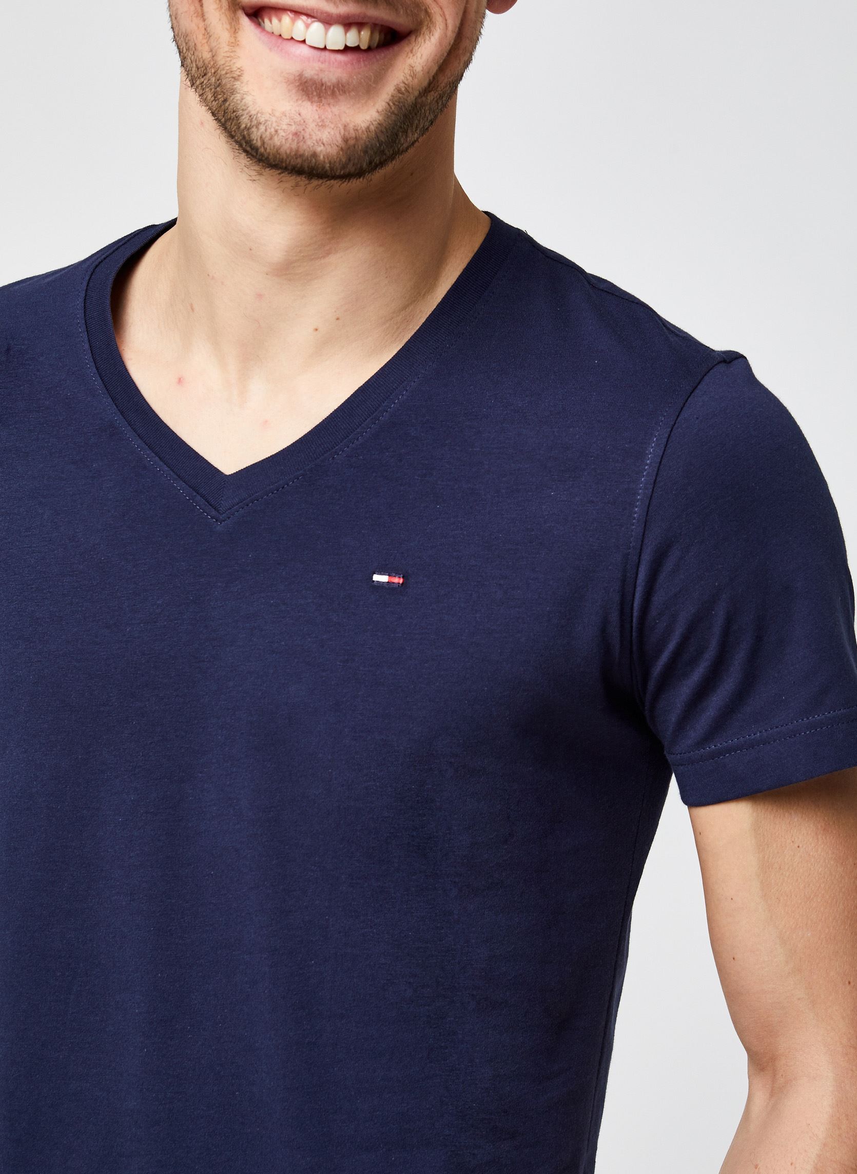 Tee-shirts TJM Original Jersey Tee V Neck homme bleu Tommy Jeans Tee-shirts TJM Original Jersey Tee V Neck homme bleu BLACK IRIS