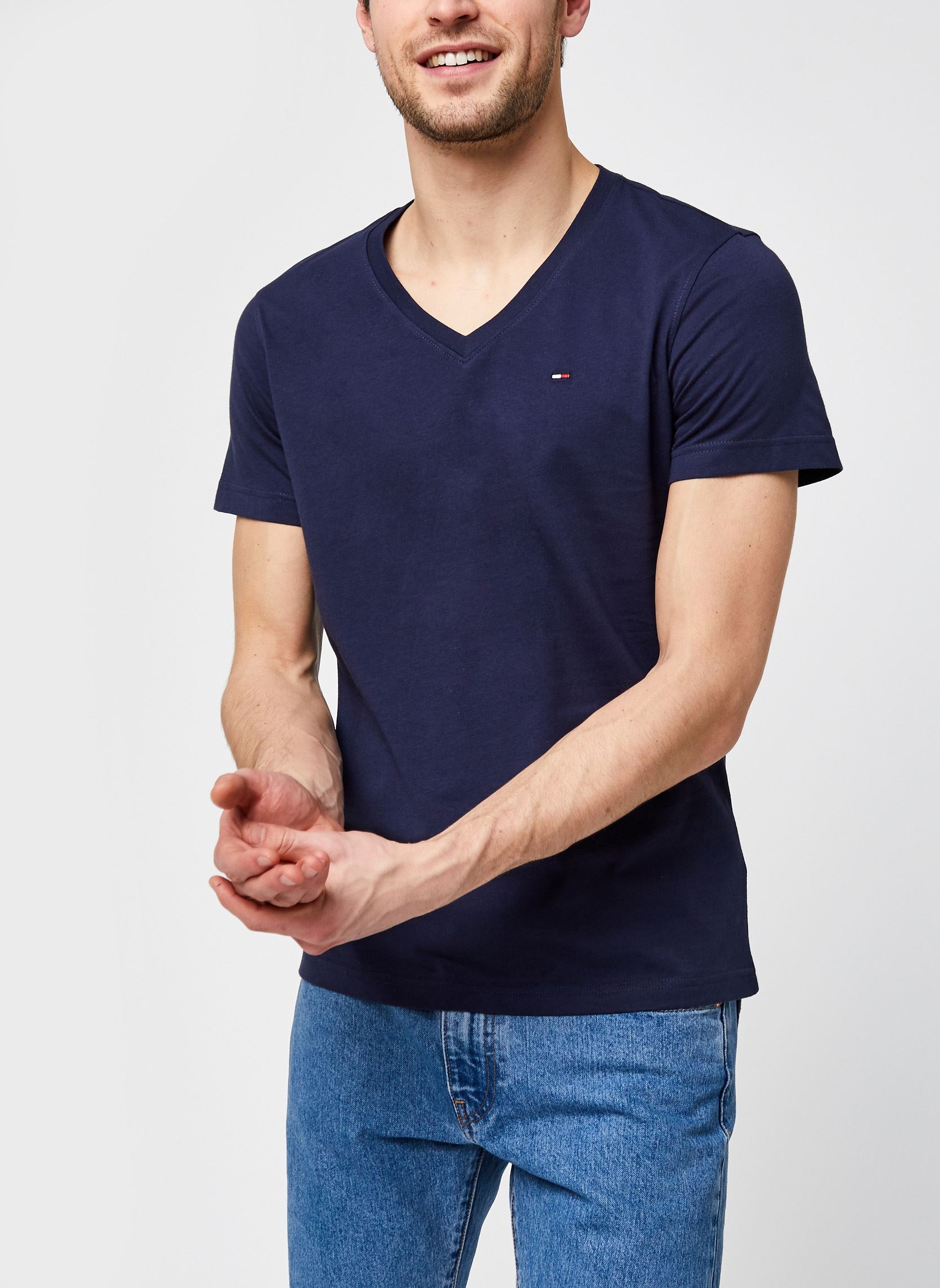 Tee-shirts TJM Original Jersey Tee V Neck homme bleu Tommy Jeans Tee-shirts TJM Original Jersey Tee V Neck homme bleu BLACK IRIS