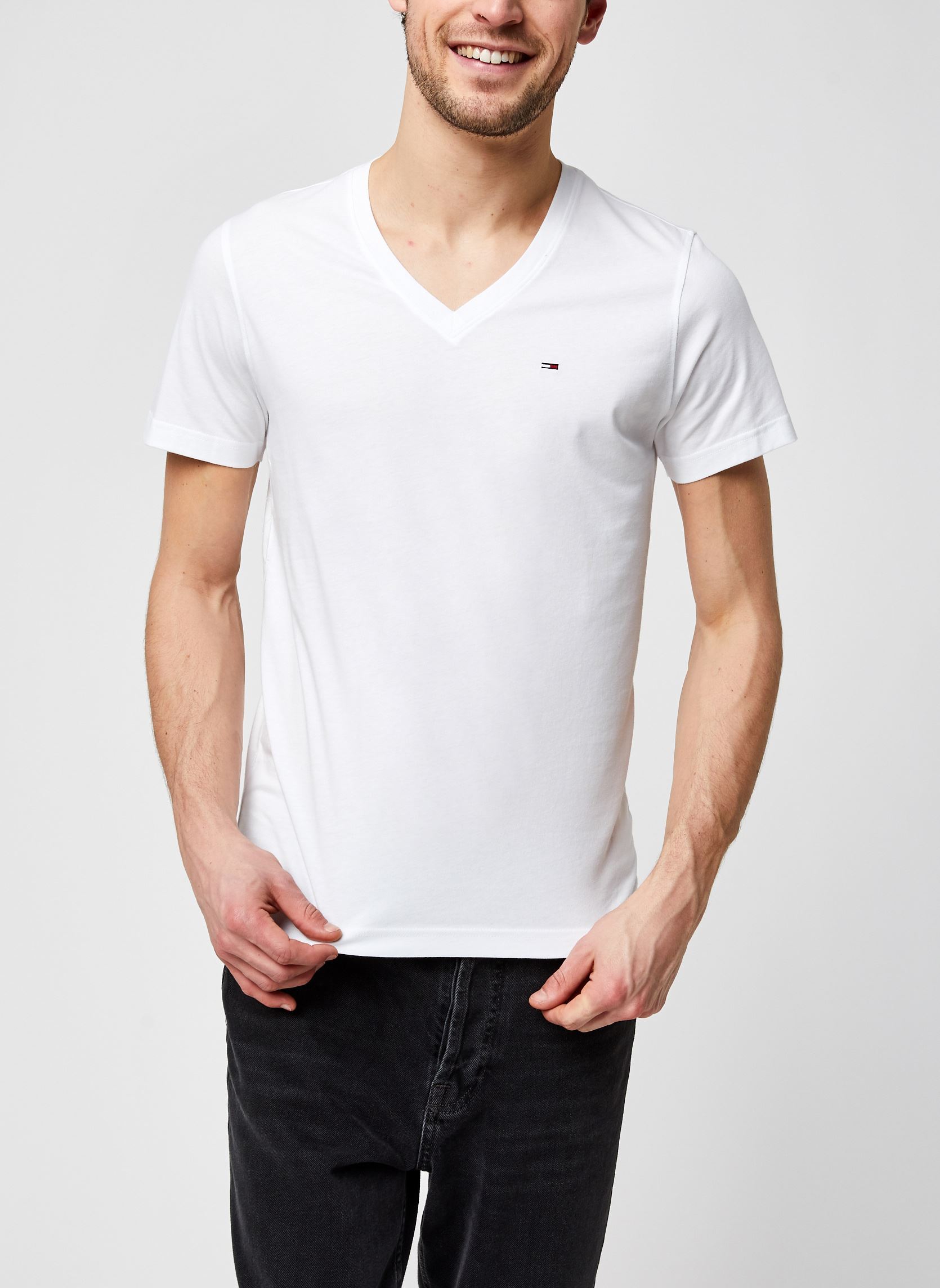 Tee-shirts TJM Original Jersey Tee V Neck homme blanc Tommy Jeans Tee-shirts TJM Original Jersey Tee V Neck homme blanc CLASSIC WHITE