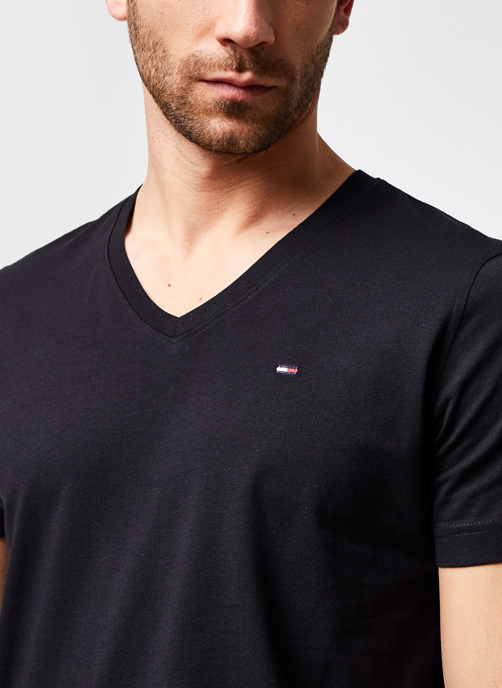 Tee-shirts TJM Original Jersey Tee V Neck homme noir Tommy Jeans Tee-shirts TJM Original Jersey Tee V Neck homme noir TOMMY BLACK
