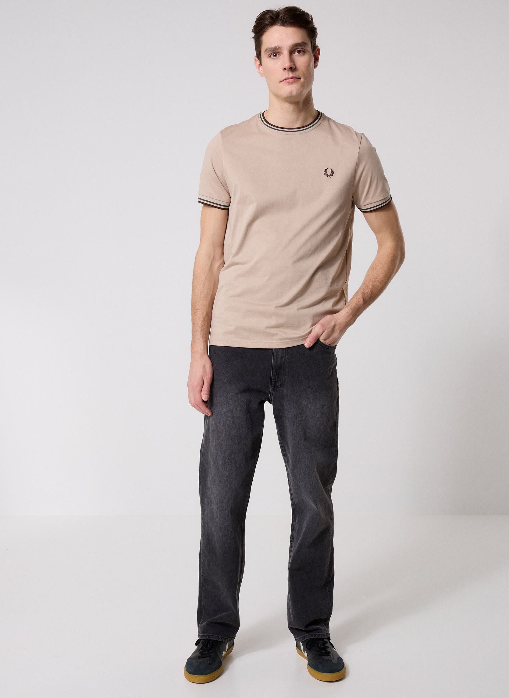 Tee-shirts Twin Tipped T-Shirt homme beige Fred Perry Tee-shirts Twin Tipped T-Shirt homme beige WRMOT/CRTGR/BTOB