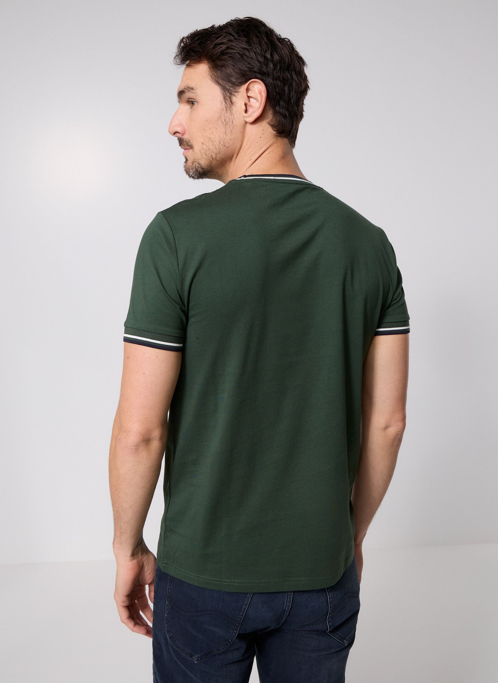 Tee-shirts Twin Tipped T-Shirt homme vert Fred Perry Tee-shirts Twin Tipped T-Shirt homme vert CRTGRN/SNWT/NVY