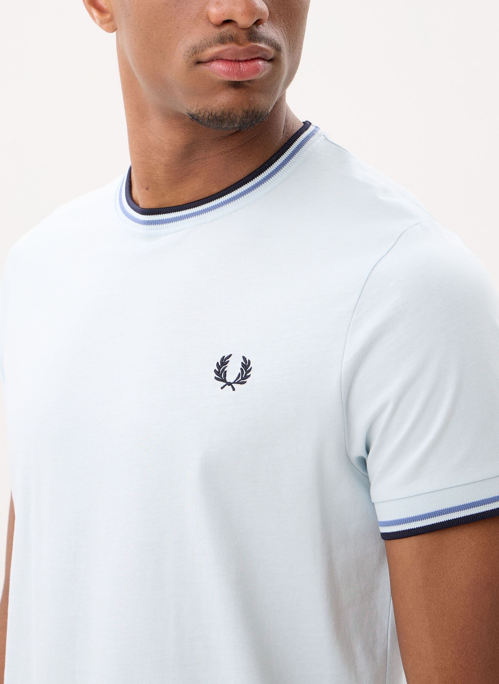 Tee-shirts Twin Tipped T-Shirt homme bleu Fred Perry Tee-shirts Twin Tipped T-Shirt homme bleu LGTIC/ACEBL/NAVY